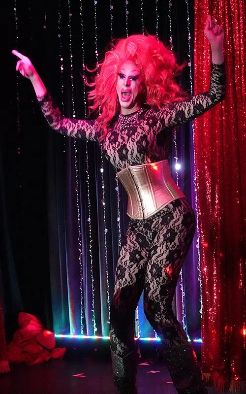 Lips New York City Dinner, Drinks & Drag Shows!