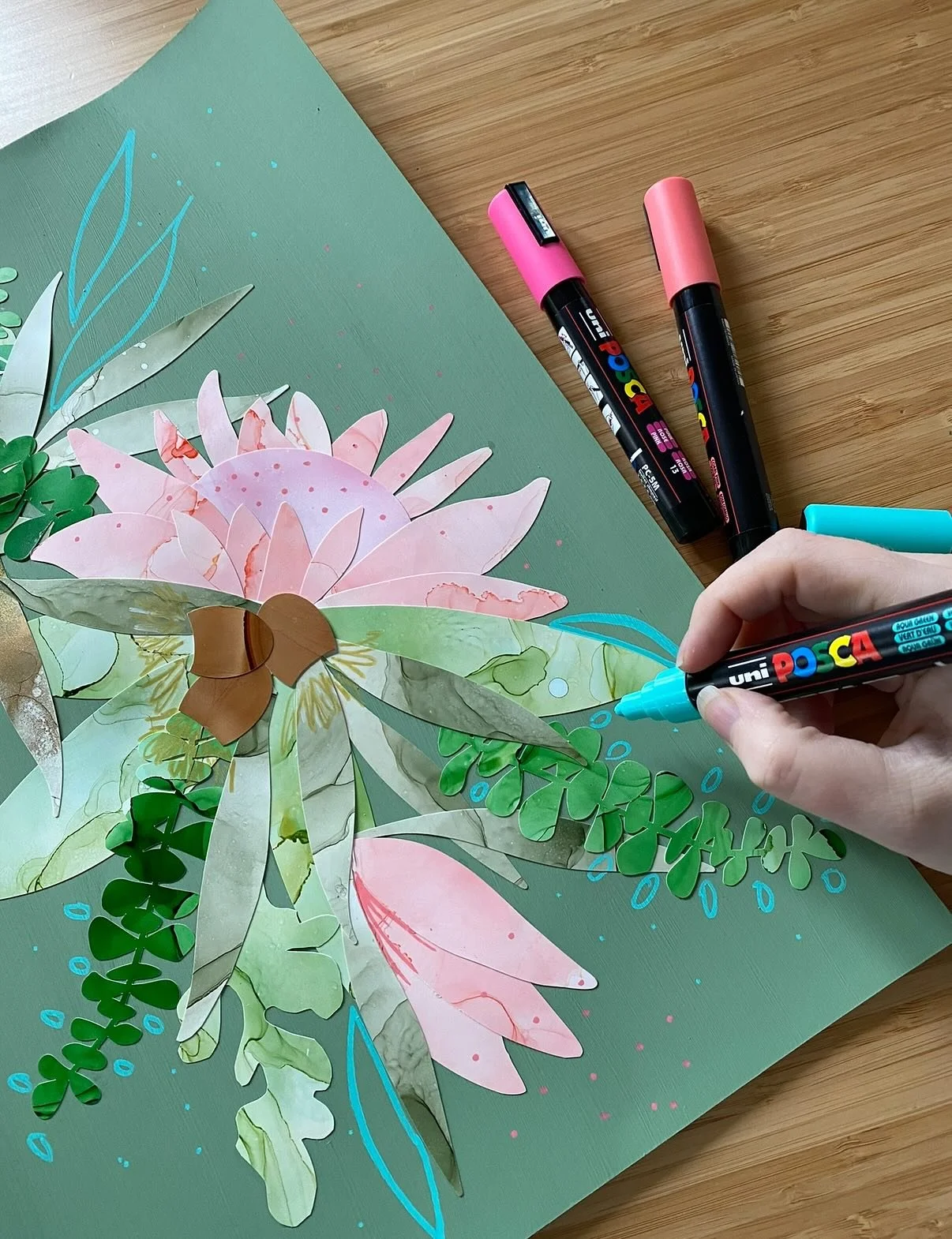 It&rsquo;s all in the details&hellip;..

Found these little gems the other day and they brought such a big smile to my face. 💖🌸

#LittleGems #HappyFinds  #AlcoholInkPaperCollage #FloralPaperCollage #ProteaCollage #NatalieJayneArt