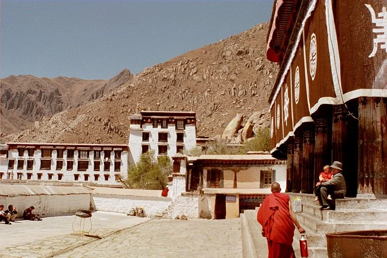 1910.jpg
