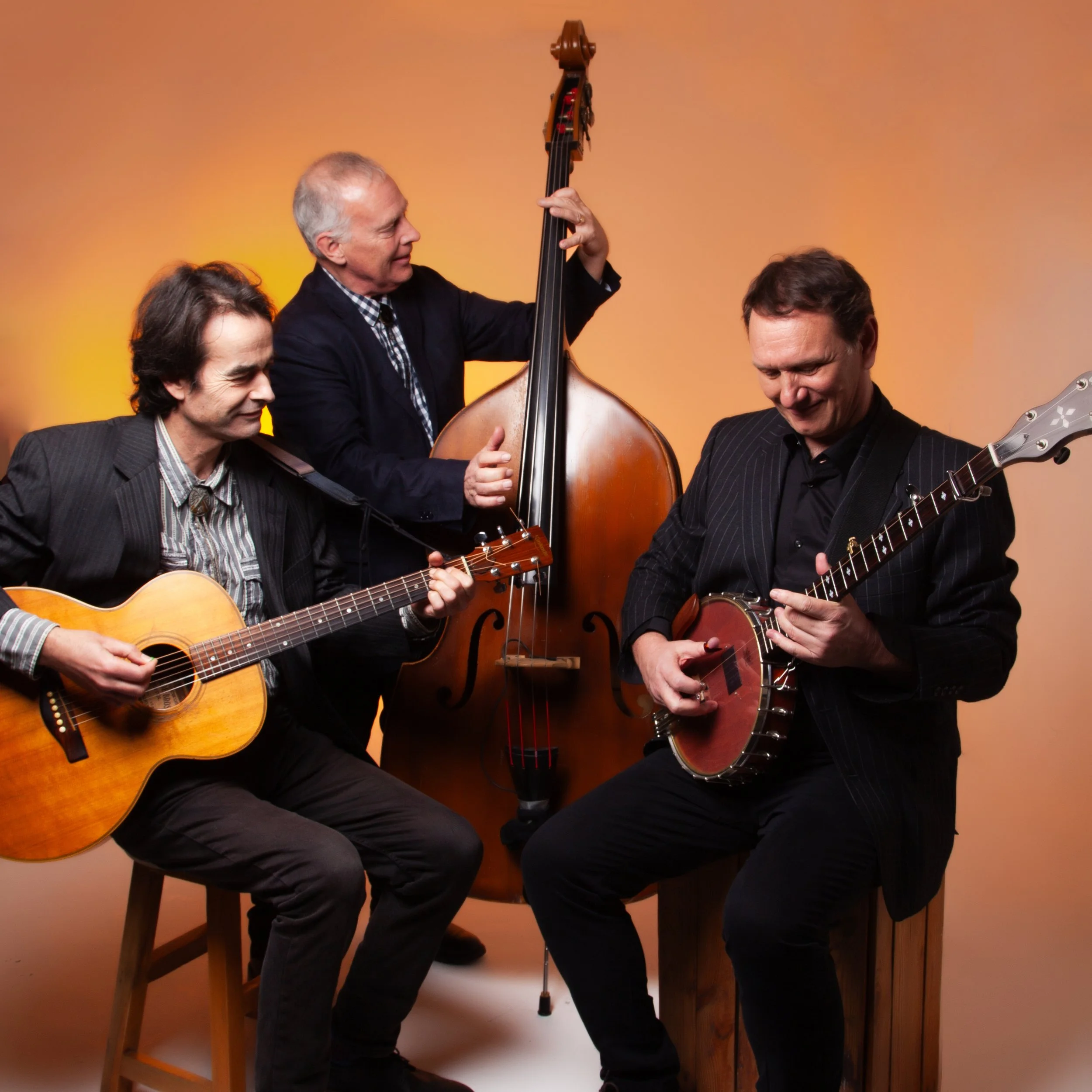 Song Review/ Roots Folk : The Joff Lowson Trio’s ‘Fire on the Hillside’
