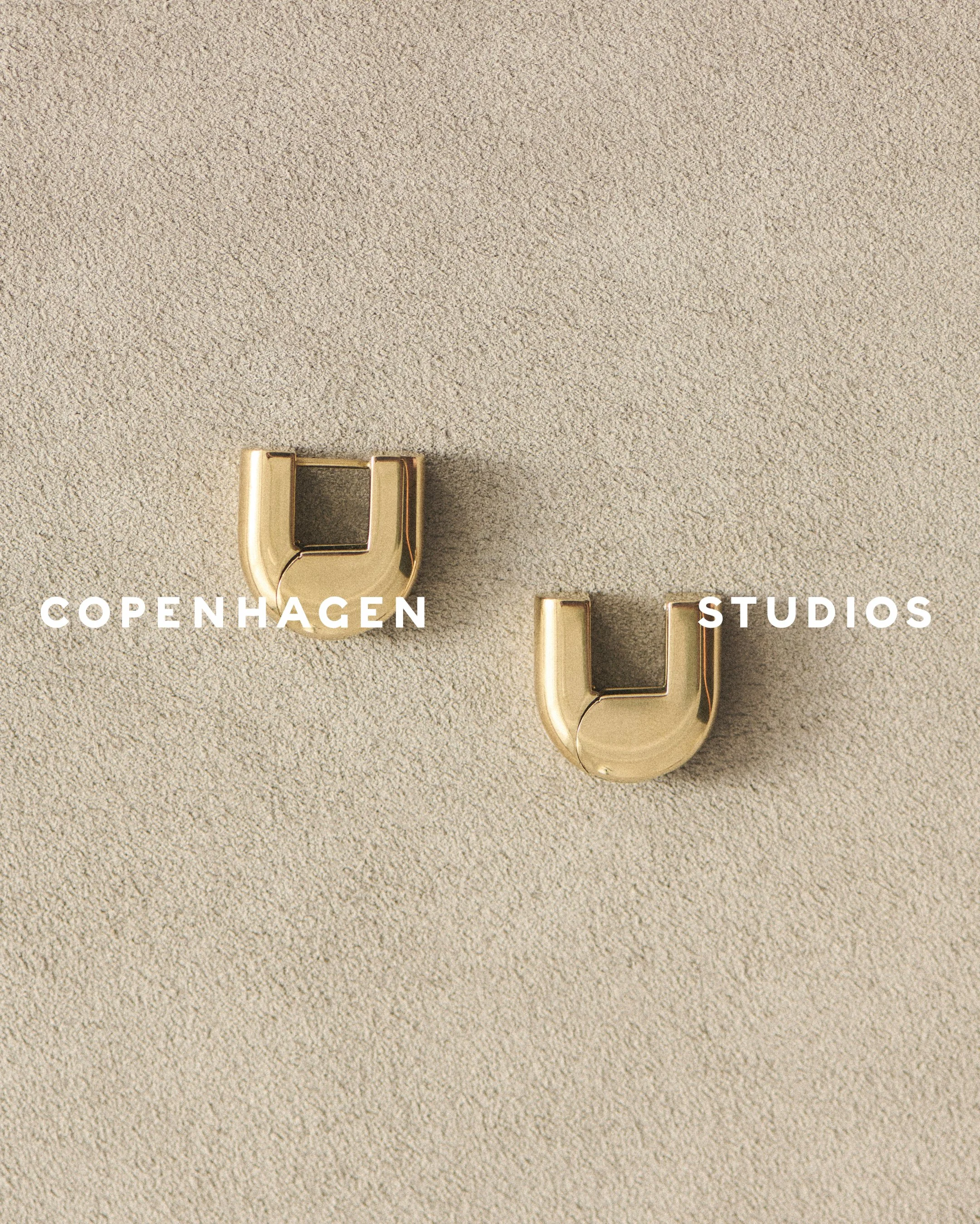 260810_cph_stills_2261_logo.jpg