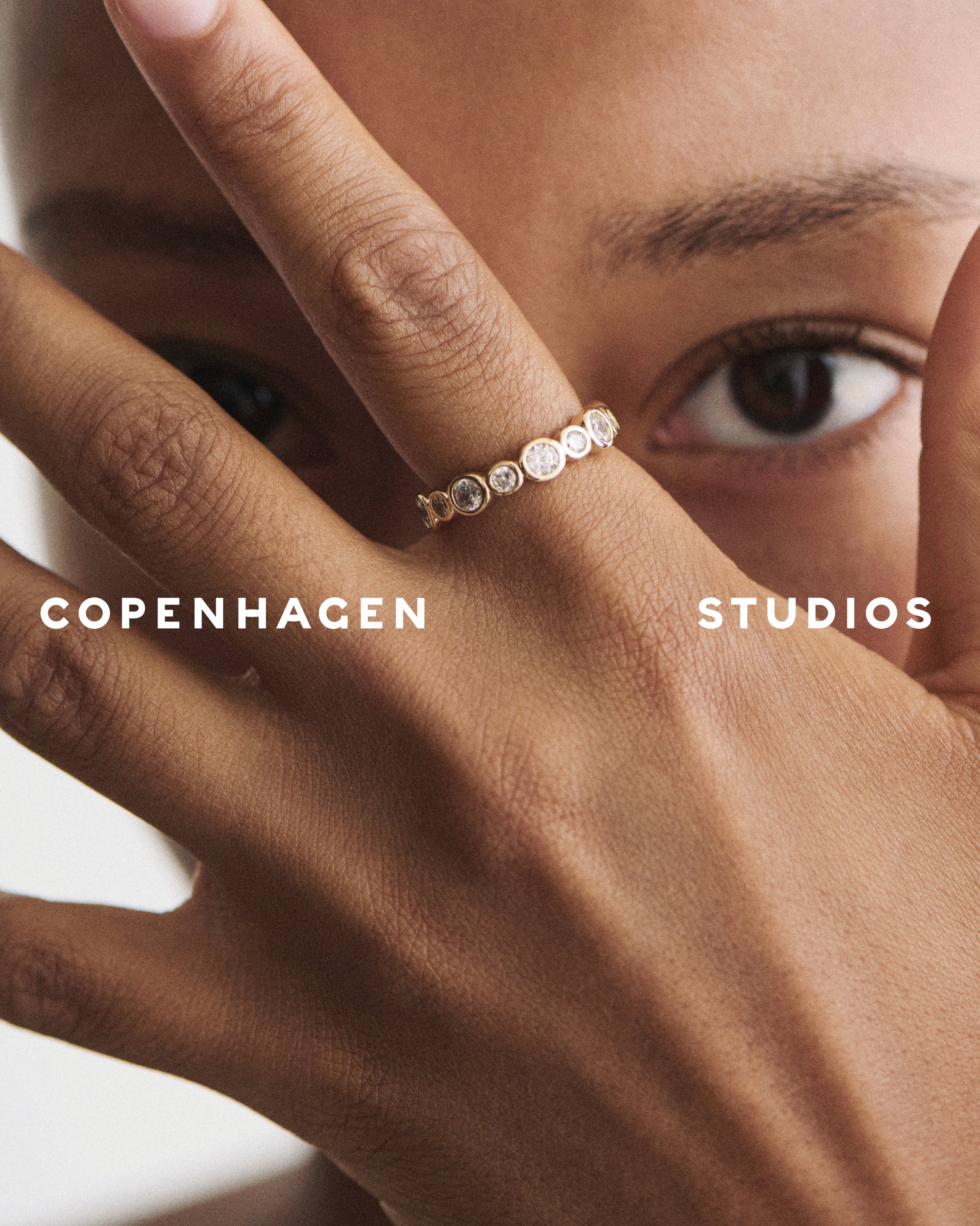 260810_cph_look32_1658_logo.jpg