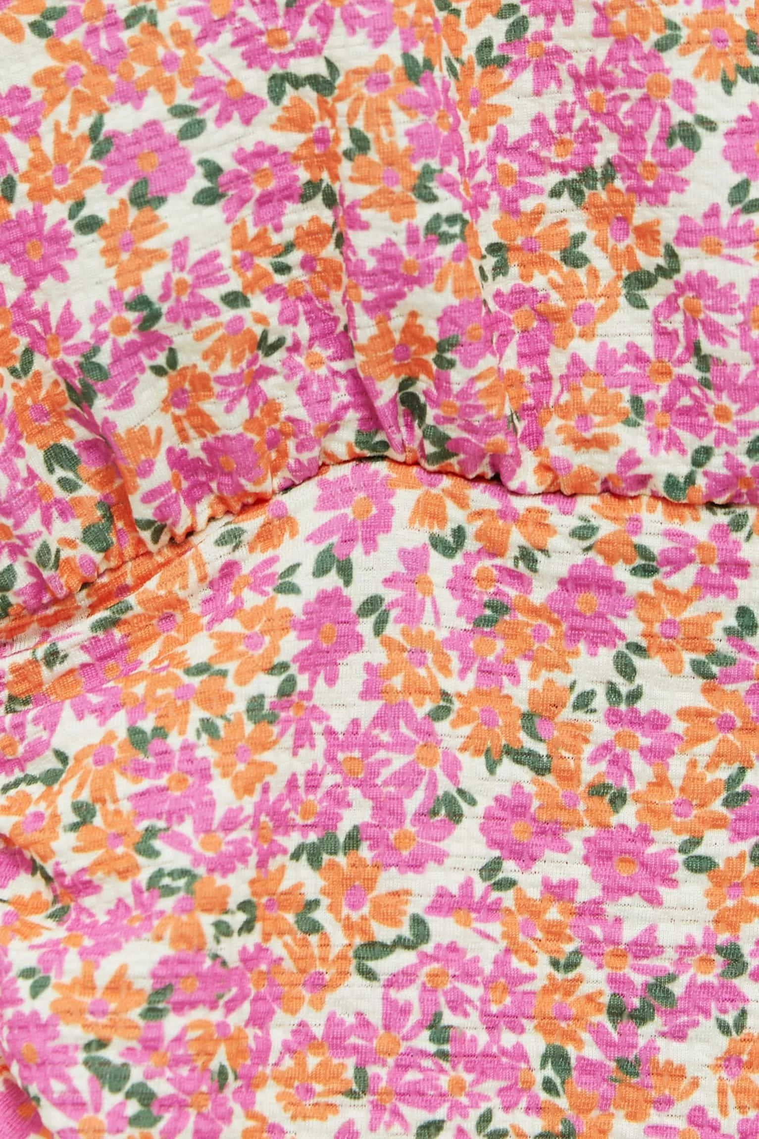 DTISY FLORAL PINK ORANGE PRINT DESIGN BY LAURA ORTIZ.jpg