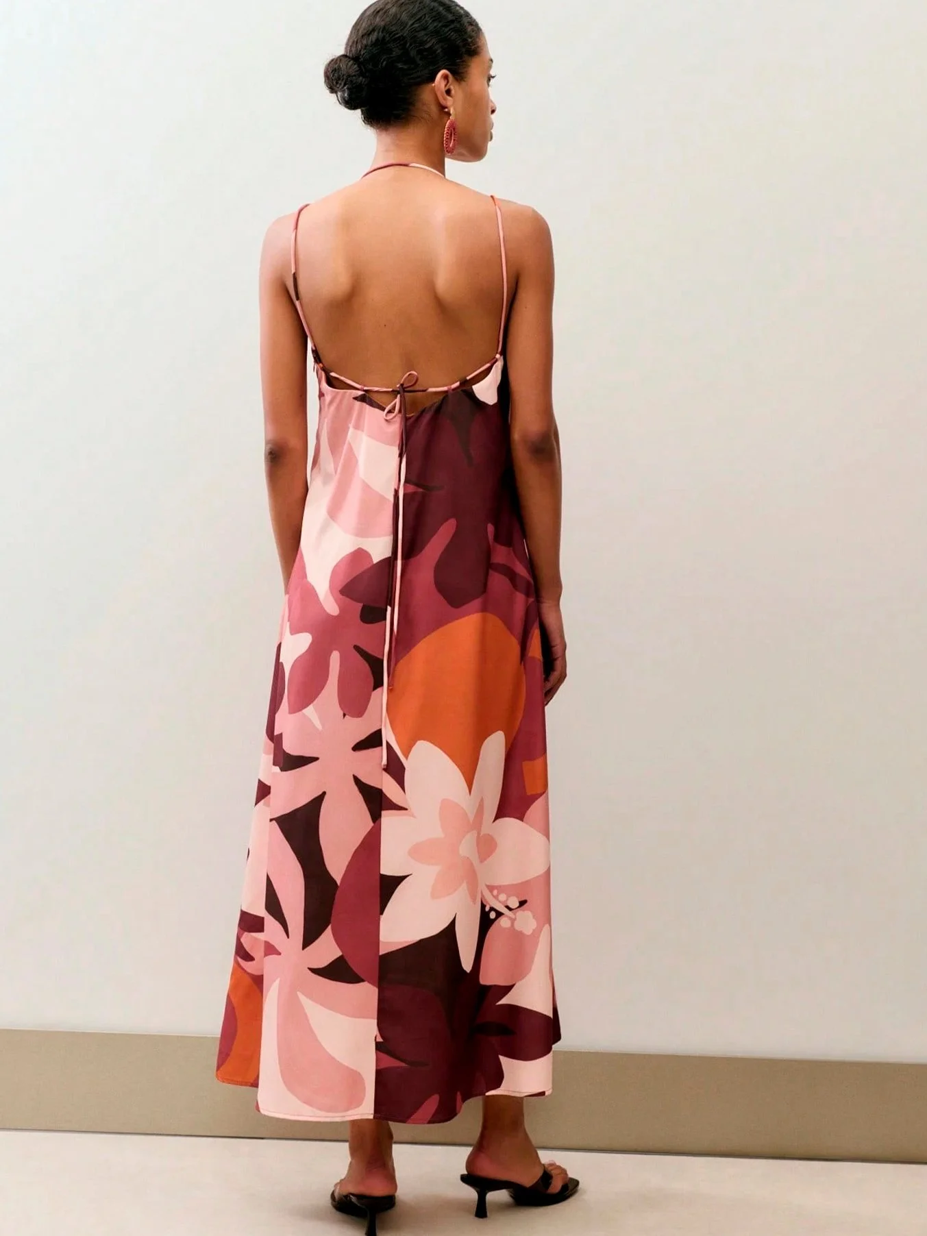 GEOMETRIC DRESS PRINT BY LAURA ORTIZ 2.jpg