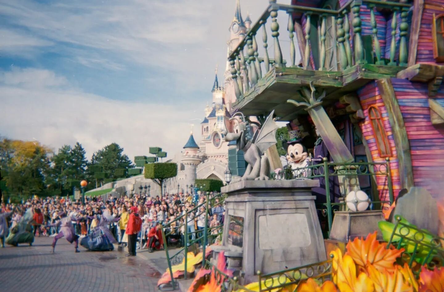 Disneyland Paris, Oct 2022. 
Taken on a disposable camera. I've written a blog post about it. Link in bio. 
.
.
.
#35mm #disposablecamera #disneylandparis #disneyland30thanniversary #bootscamera #filmphotography #filmcommunity #cheapcamera #sheshoots