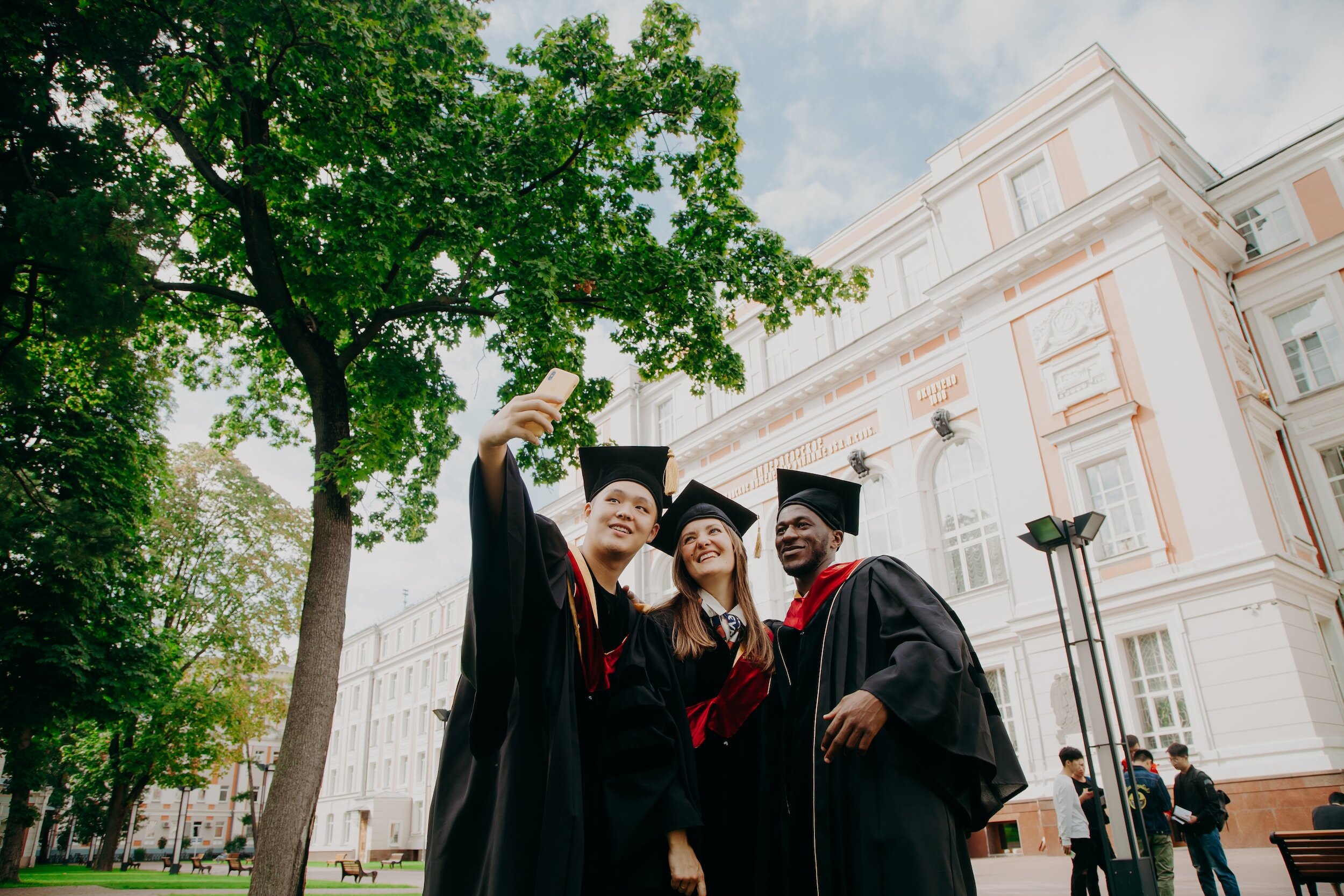 Consulting Graduate Programs: An Insider's Guide to Application and Recruitment