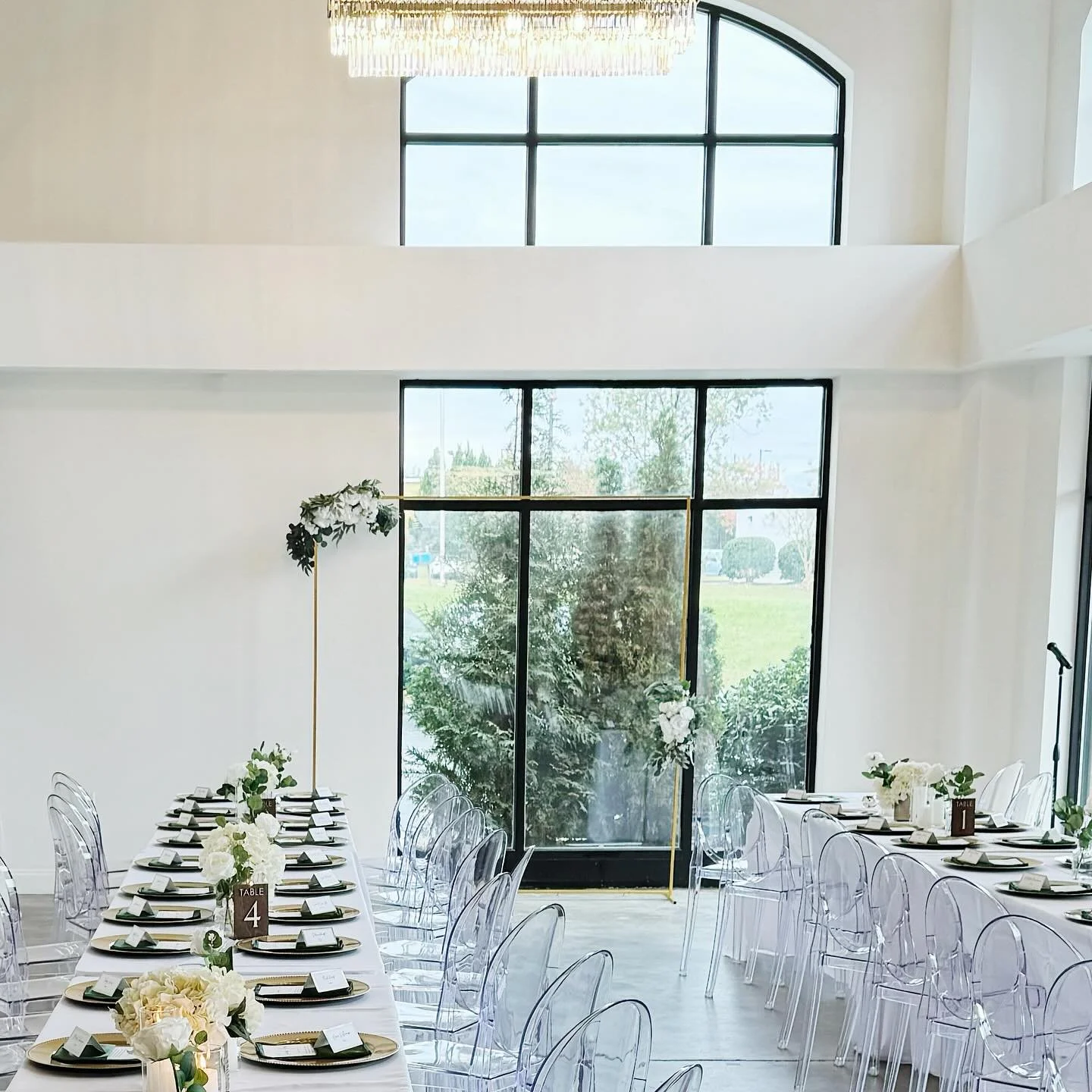 Finding beauty in the little things 🥹💍🤍

Caterer: @tasteofsoulraleigh
Wedding Photographer: @jay.omarius 
Bartenders: @getmixedwithjamye

#eventvenue #wedding #weddingreception
#raleighevents