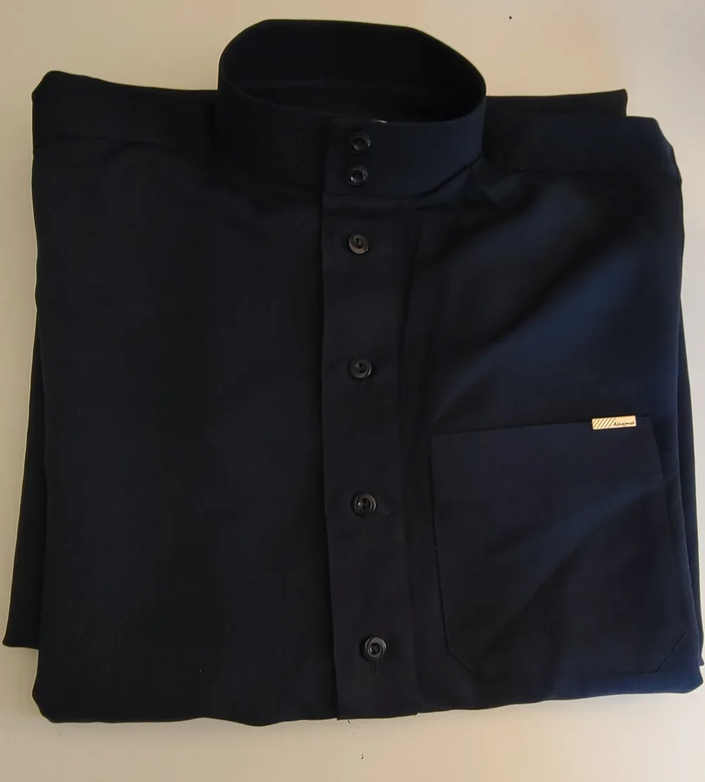 garden of salafiyyah navy cashmere thawb.webp