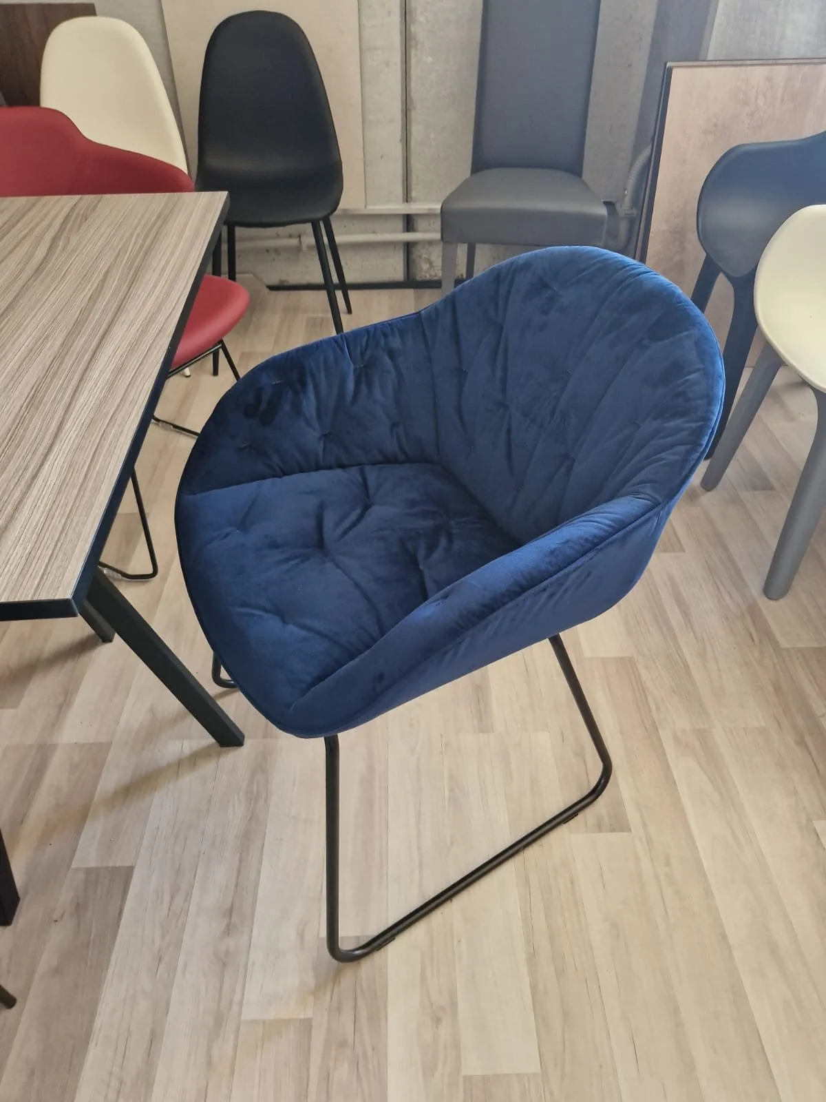 Quanto Deve Essere Alta la Sedia Rispetto al Tavolo?