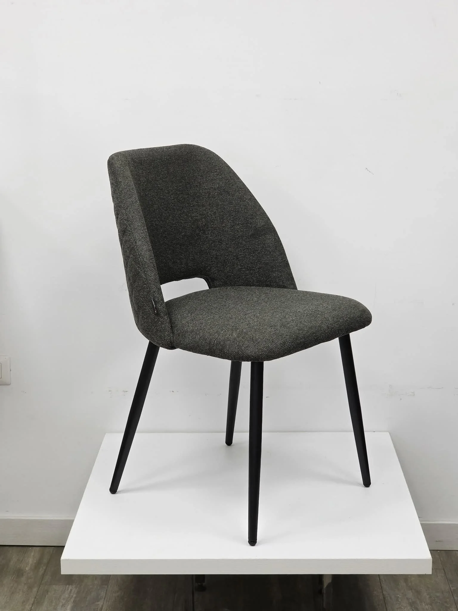 Poltroncina in tessuto vari colori prezzo eccezionale.jpeg