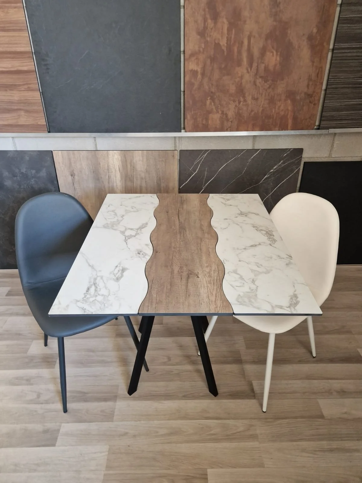 Tavolo da Ristorante 90x90 HPL bi colore Marmo bianco + Ciliegio