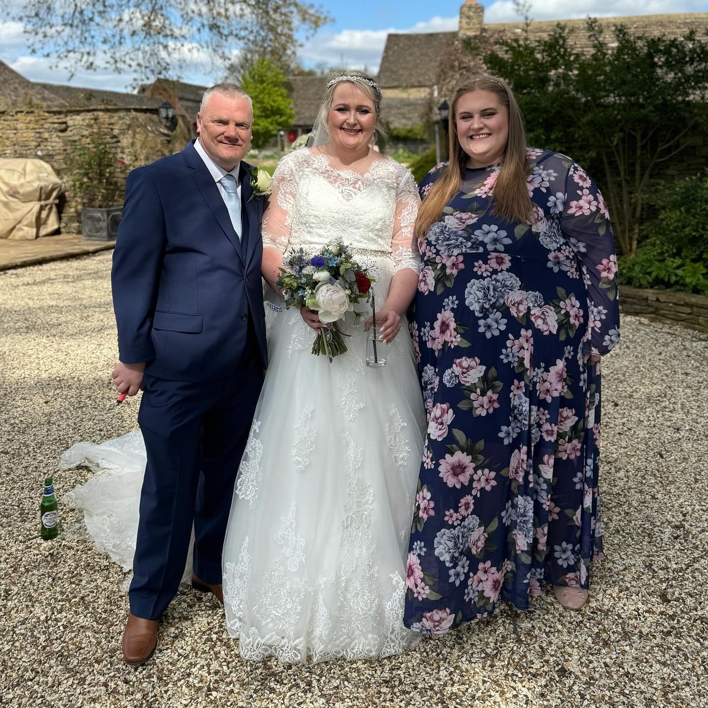 💒 Mr and Mrs Anderson - The Great Tythe Barn, 20th April 2024 💒

This was honestly such a beautiful (and quite windy 😂) day for Mr and Mrs Anderson at @thegreattythebarn on Saturday 🫶🏻

The sun was shining, the birds were singing and so was I! I