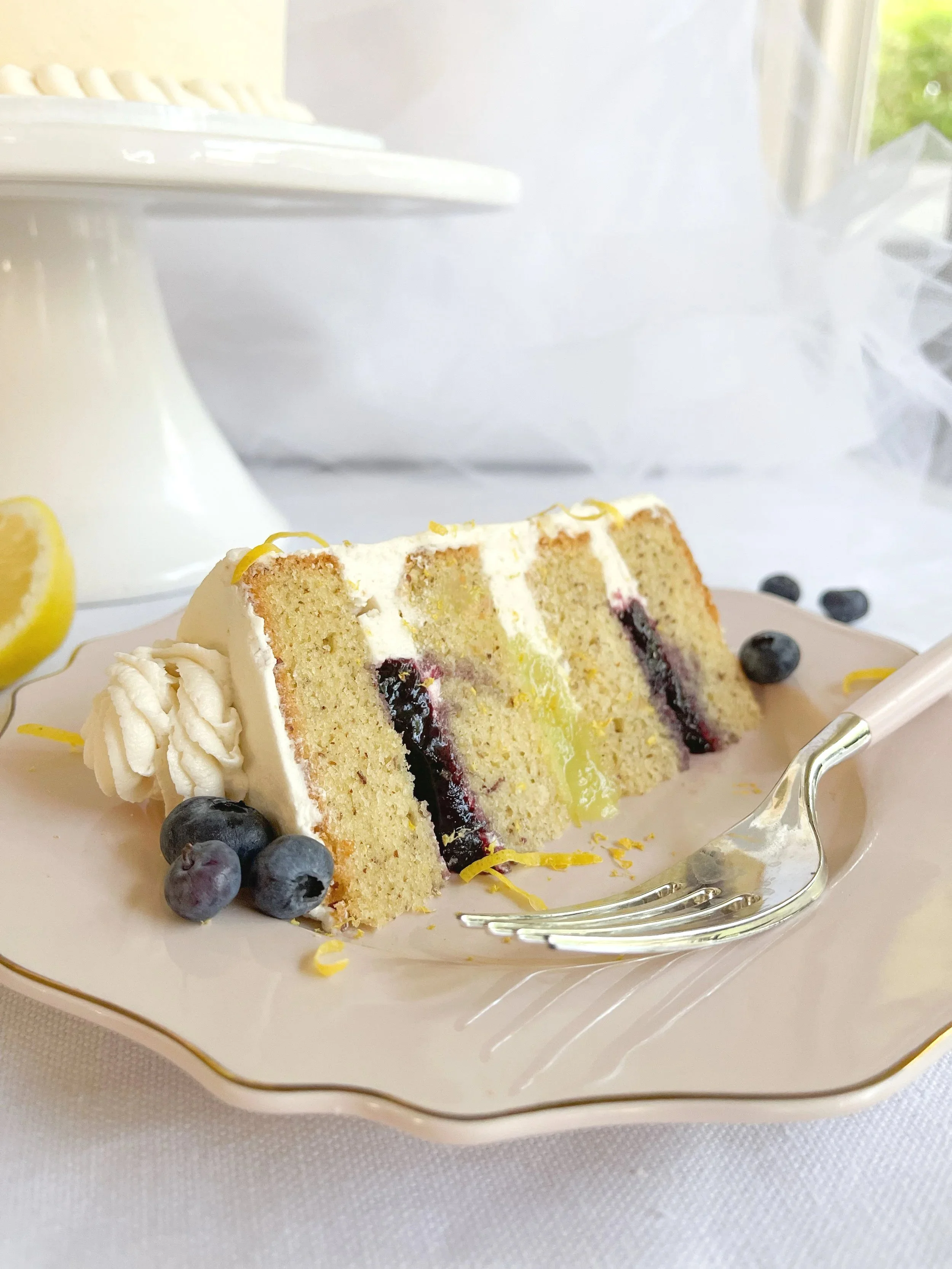 THE SHOWSTOPPER (LEMON BLUEBERRY)