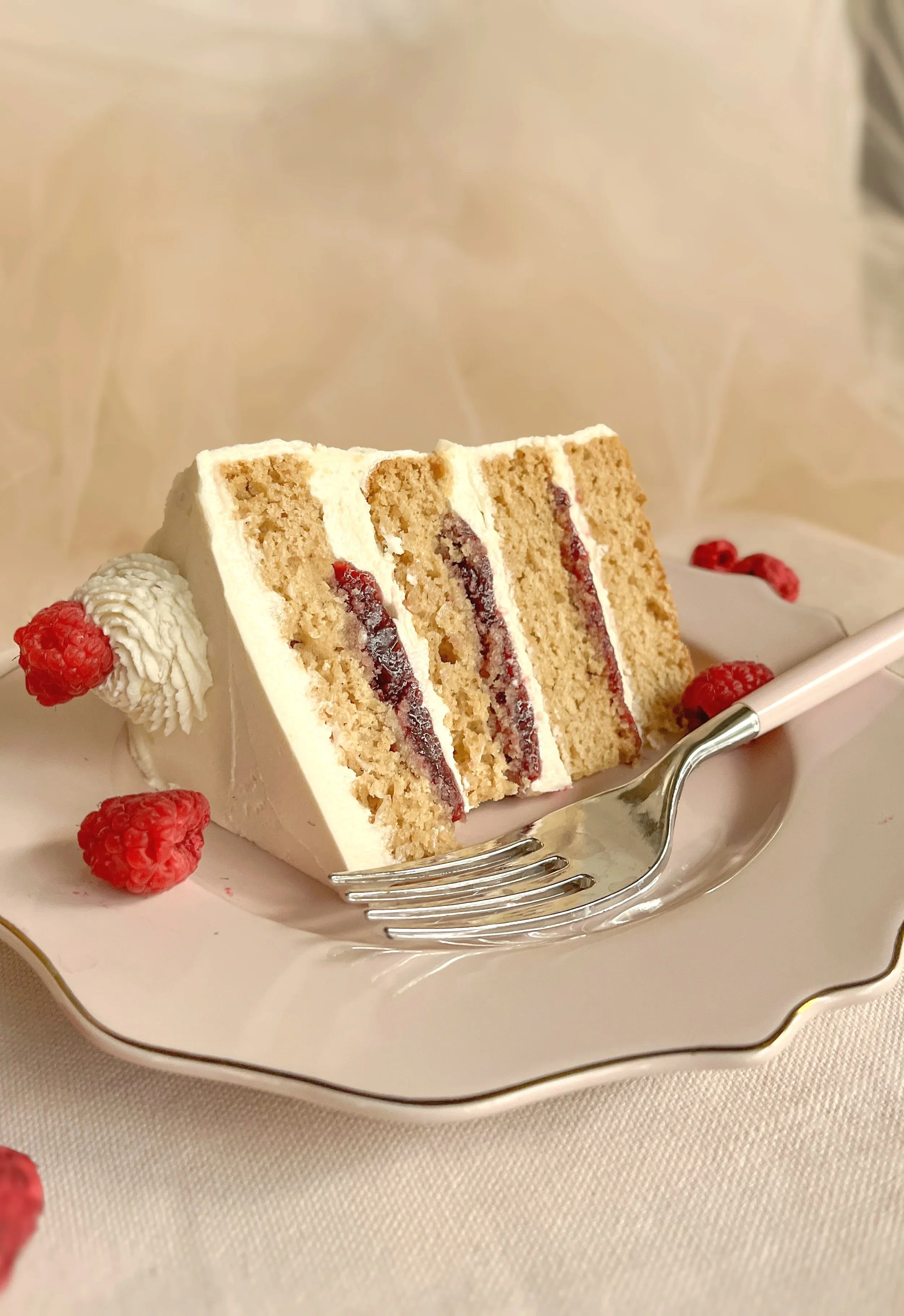 WHITE CHOCOLATE RASPBERRY