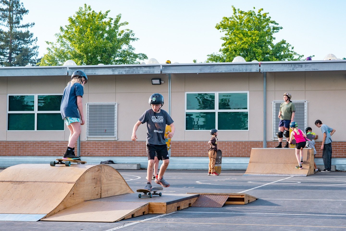 Our staff is stoked to teach anyone how to skate, even if it&rsquo;s your first time! We have ramps built for beginners and their progression. Don&rsquo;t have equipment? No worries, we got you covered!

#skateboading #forthekids #goskate #sacramento