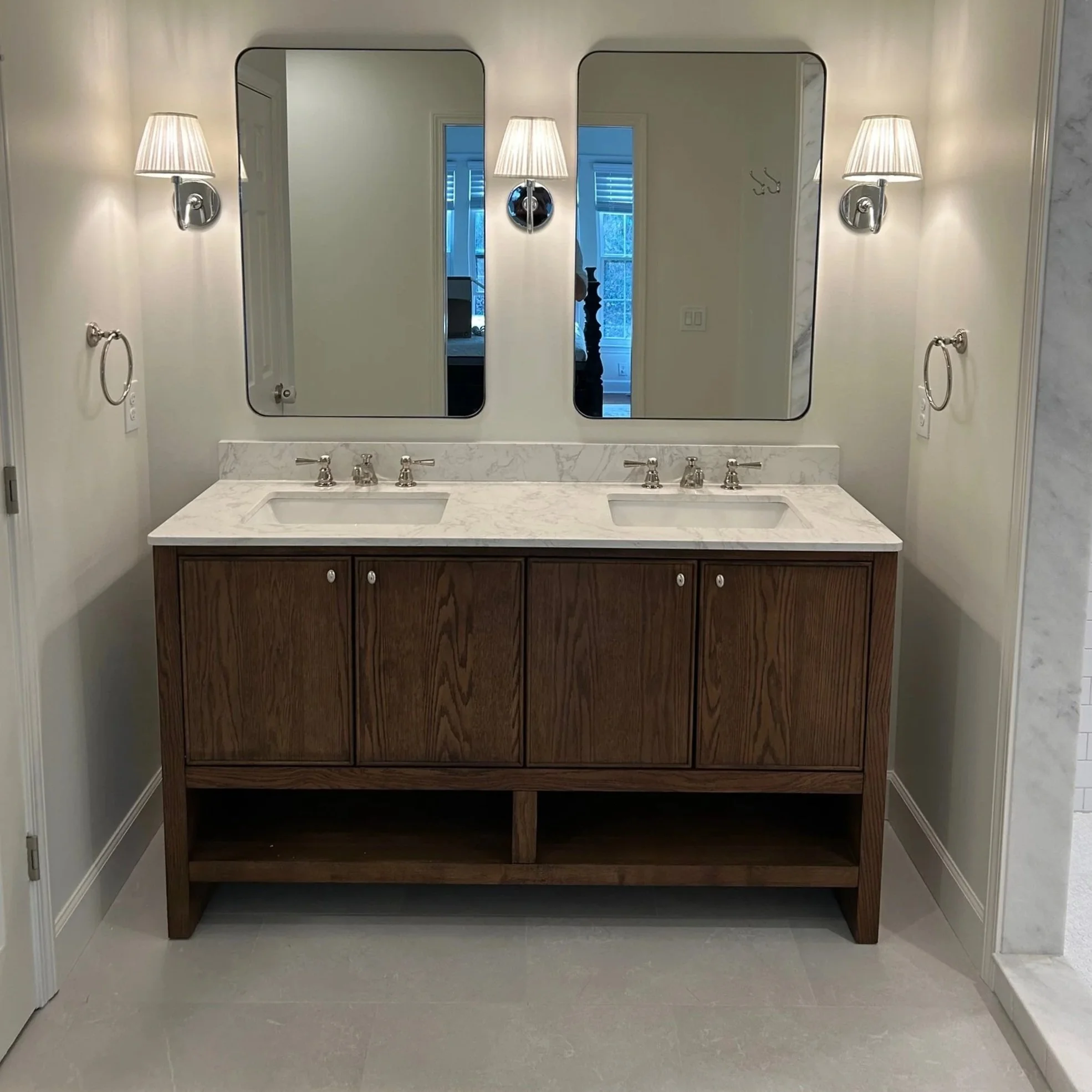 Bathroom remodel with custom finishing in Brentwood, TN