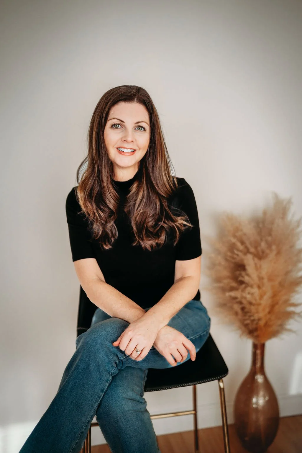 Maureen Sehlstrom is a Certified Canadian Counsellor, who specializes in CBT as her basis treatment. Reach out to book a consultation.