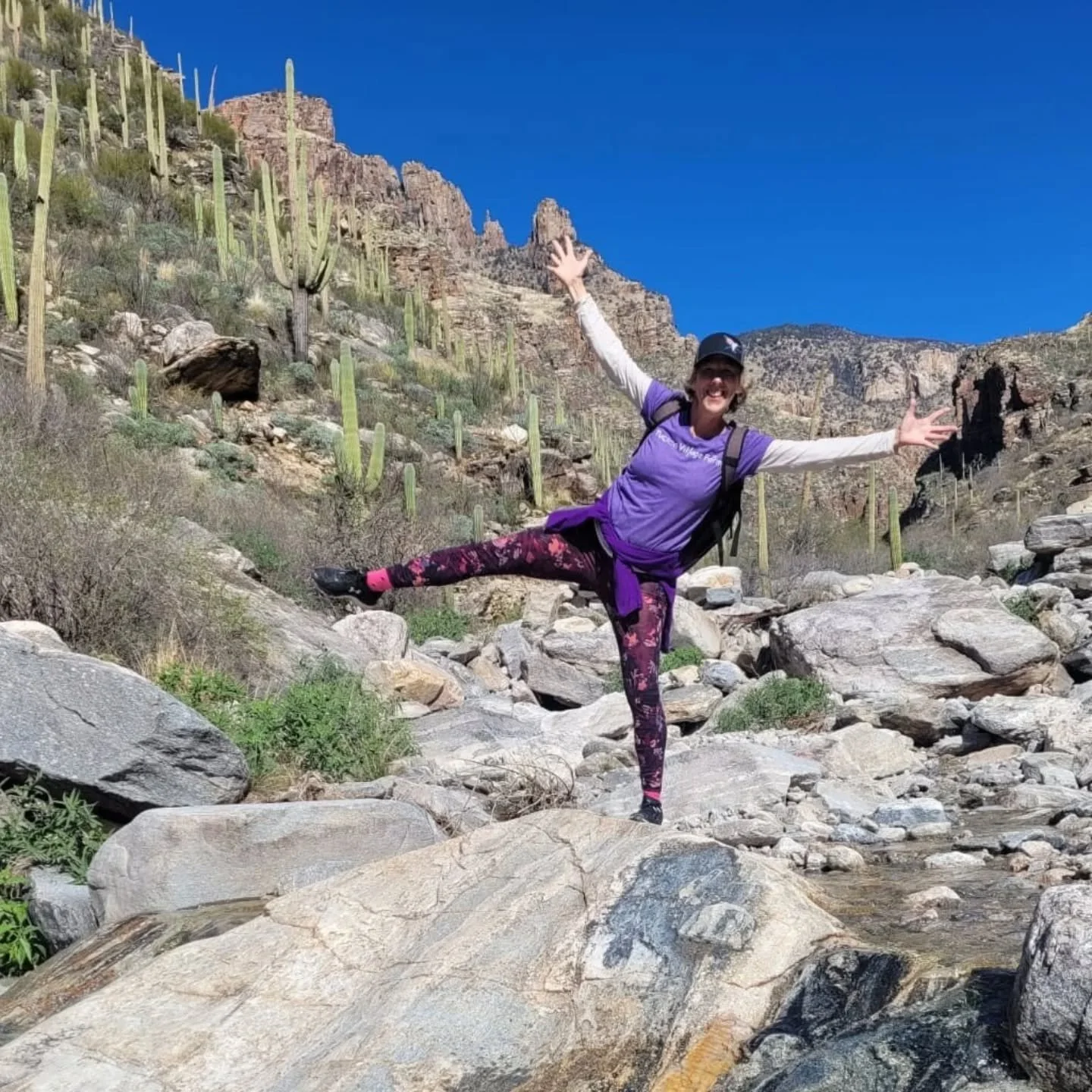 Hi friends! I am going to teach a samba reggae choreo class before the next dance class with @solaxetucson 
This choreo class would be to recorded music, one hour, $10. At INjoy Movement Studio 
Would love it if you weighed in on the options...
Tuesd