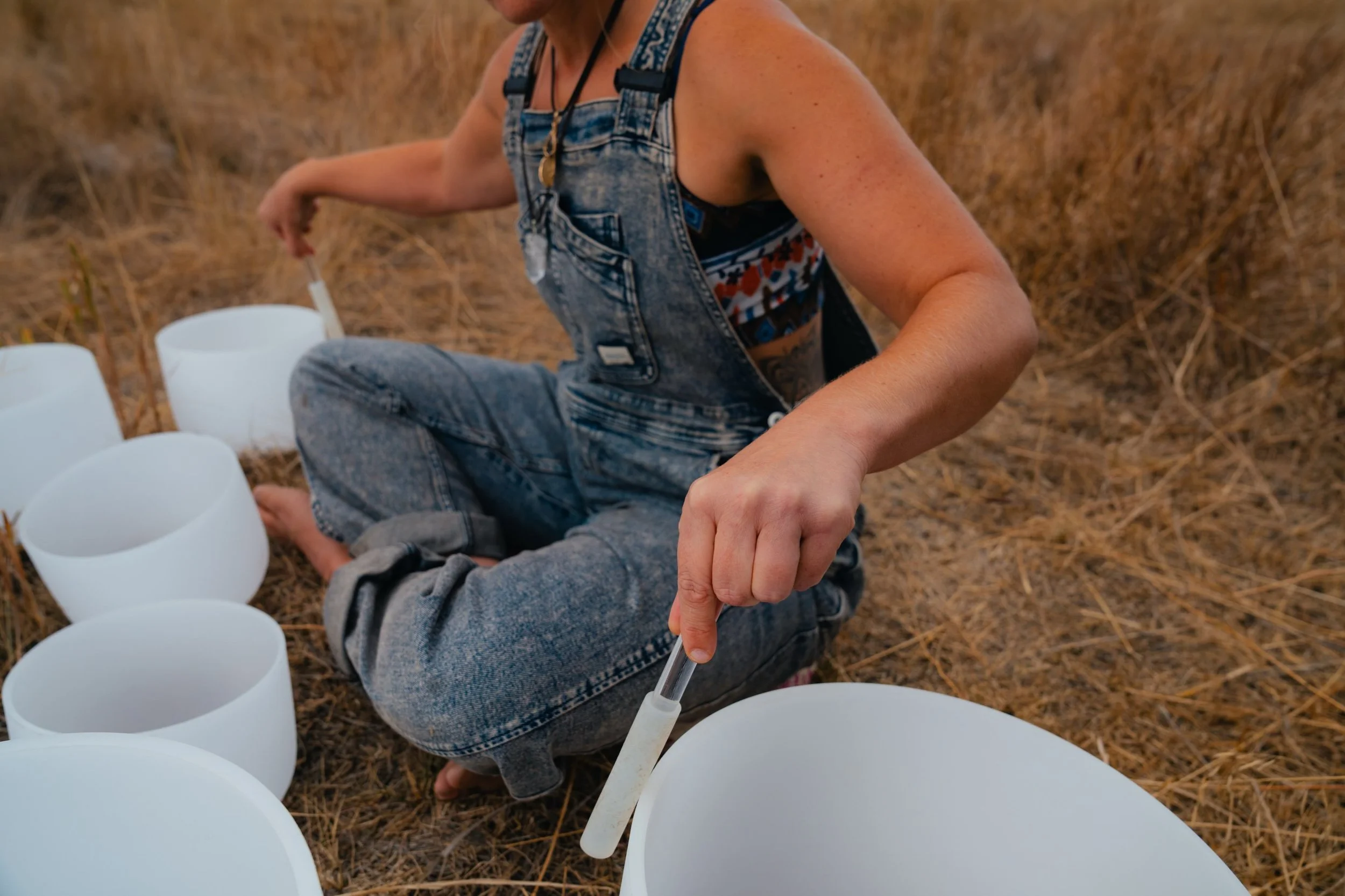 Hello sweet ones, 

I am so excited to share with you that I will be opening up our home for shamanic medicine healing sessions once again! We moved, I am feeling settled, and I am honored to be able to hold ceremony once again.  All sessions are div