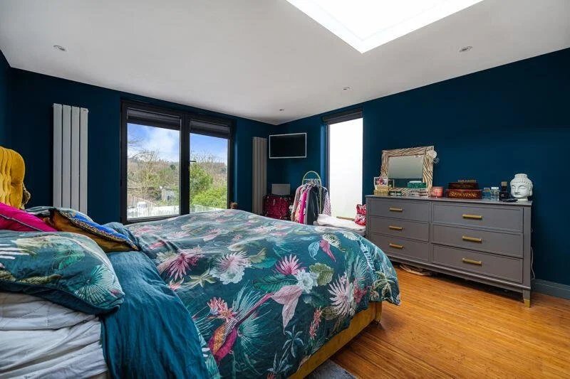 92 ken master bed.jpeg