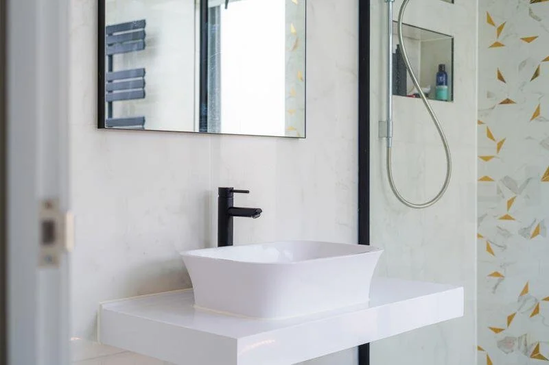 92 ken bathrooom.jpeg