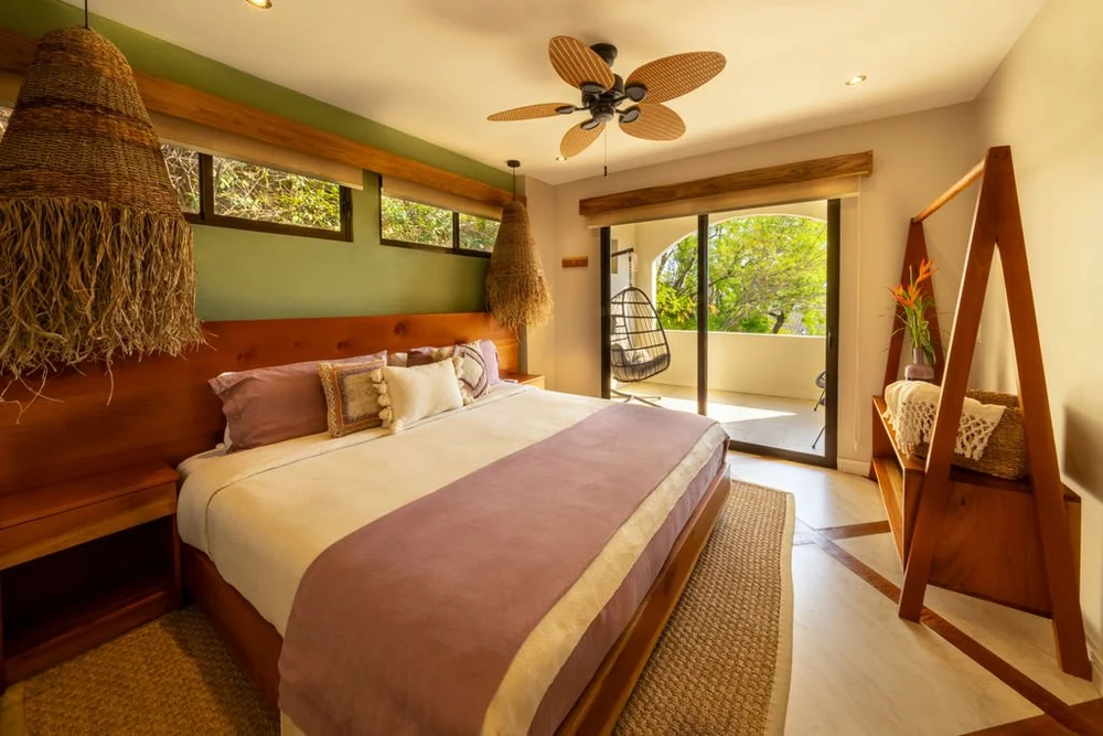 The Aire Suite, with a queen bed