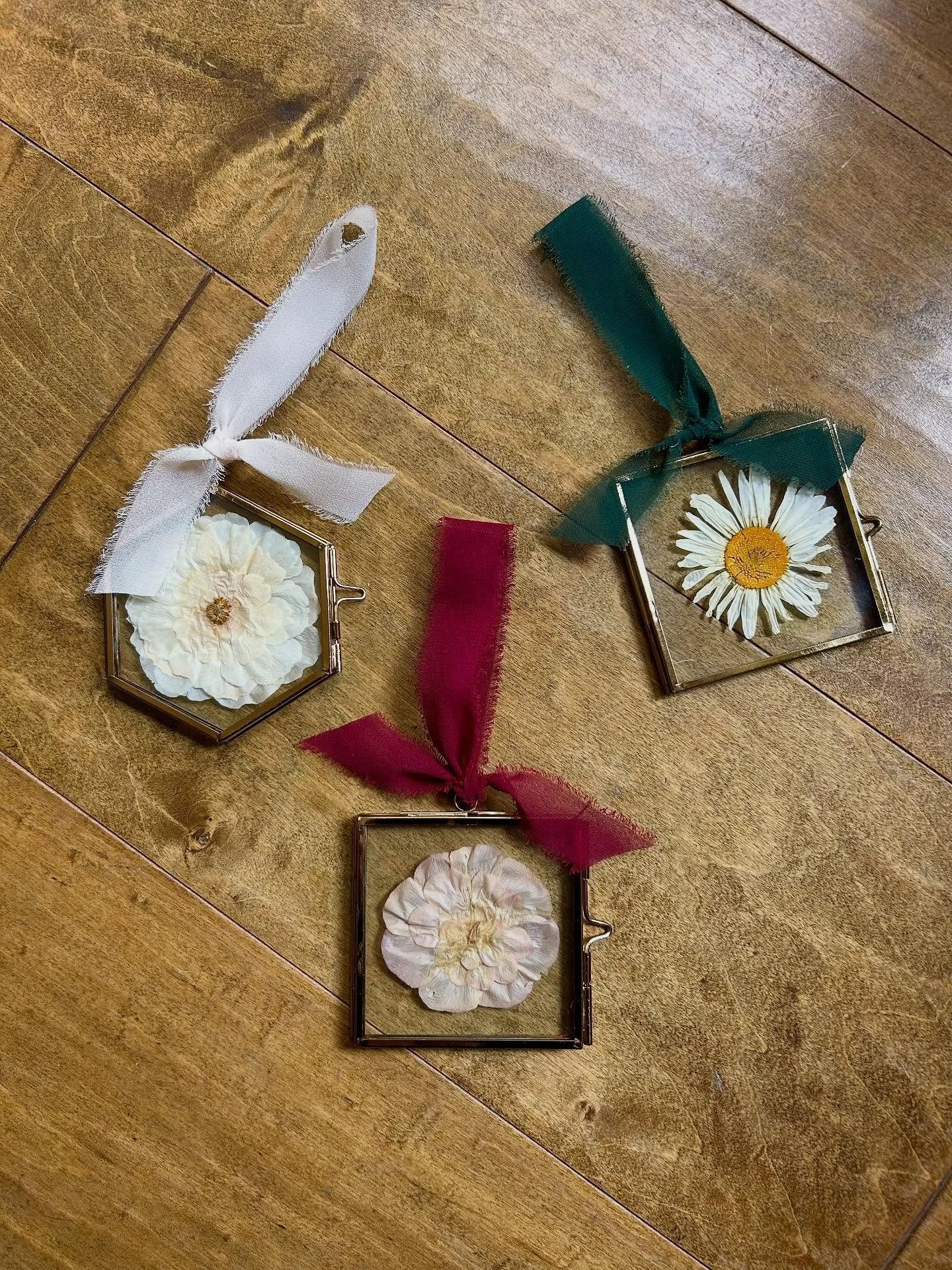 I&rsquo;ll bet you didn&rsquo;t expect to see a Christmas post on your feed today 🤣 

Ornaments are such a fun add-on to any main project, whether to gift, or to keep for your own tree. 🎄