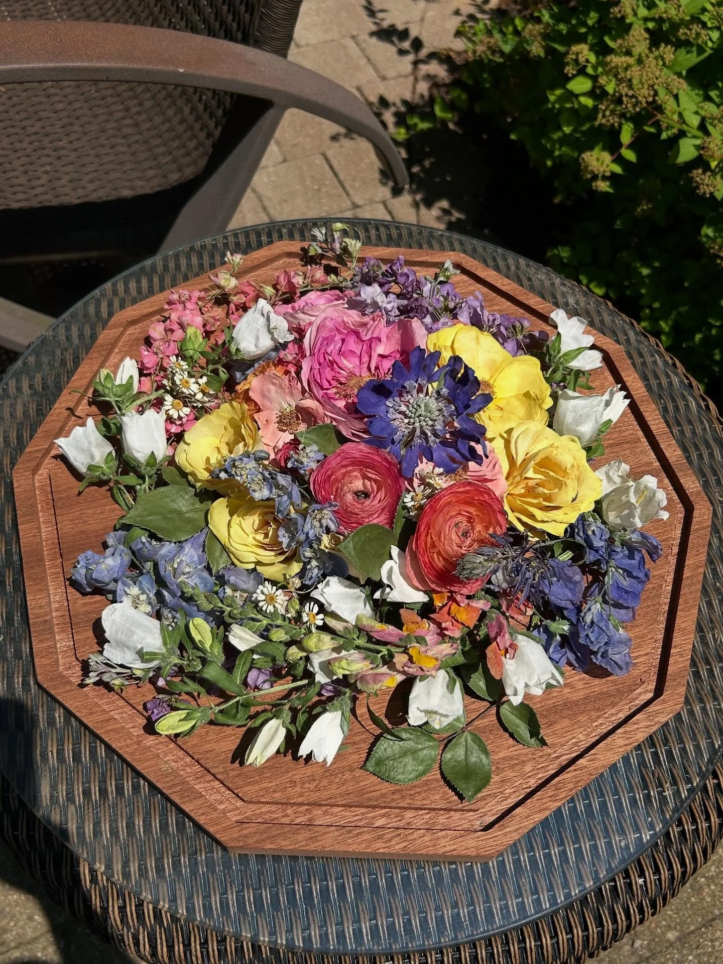 I was so incredibly proud of this one! My first project in this unique style, working with a vendor @elcreadesigns to create a special dome that I can now offer to clients. Love the connection, sharing of ideas and partnership that happens in this in