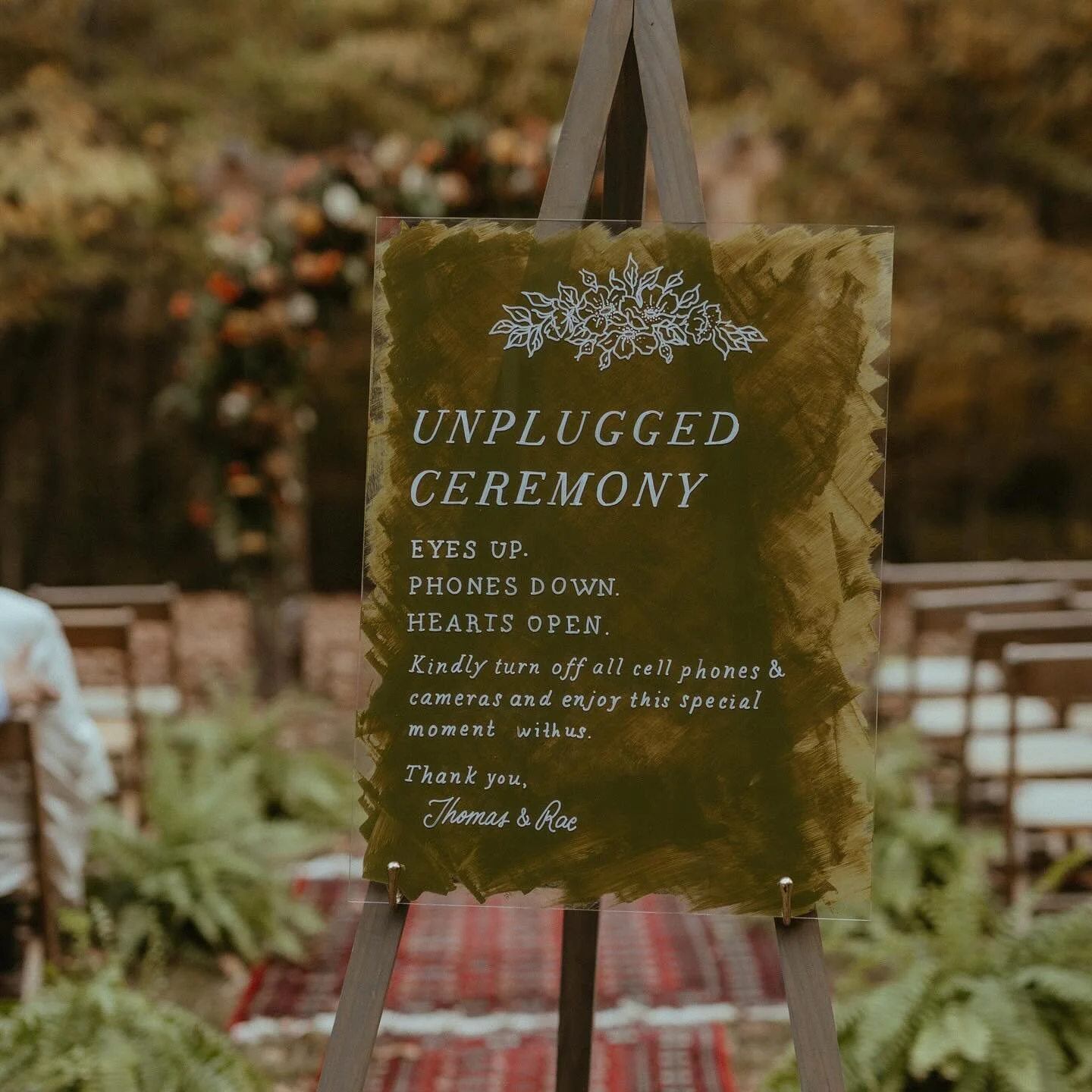 All this snowy weather is reminding me of the coziest wedding I did signage for a while back. The bride &amp; groom had the best taste and the colors were an absolute dream. ✨

Hand-painted lettering on plexiglass. 

#illustration #artprint #fairview