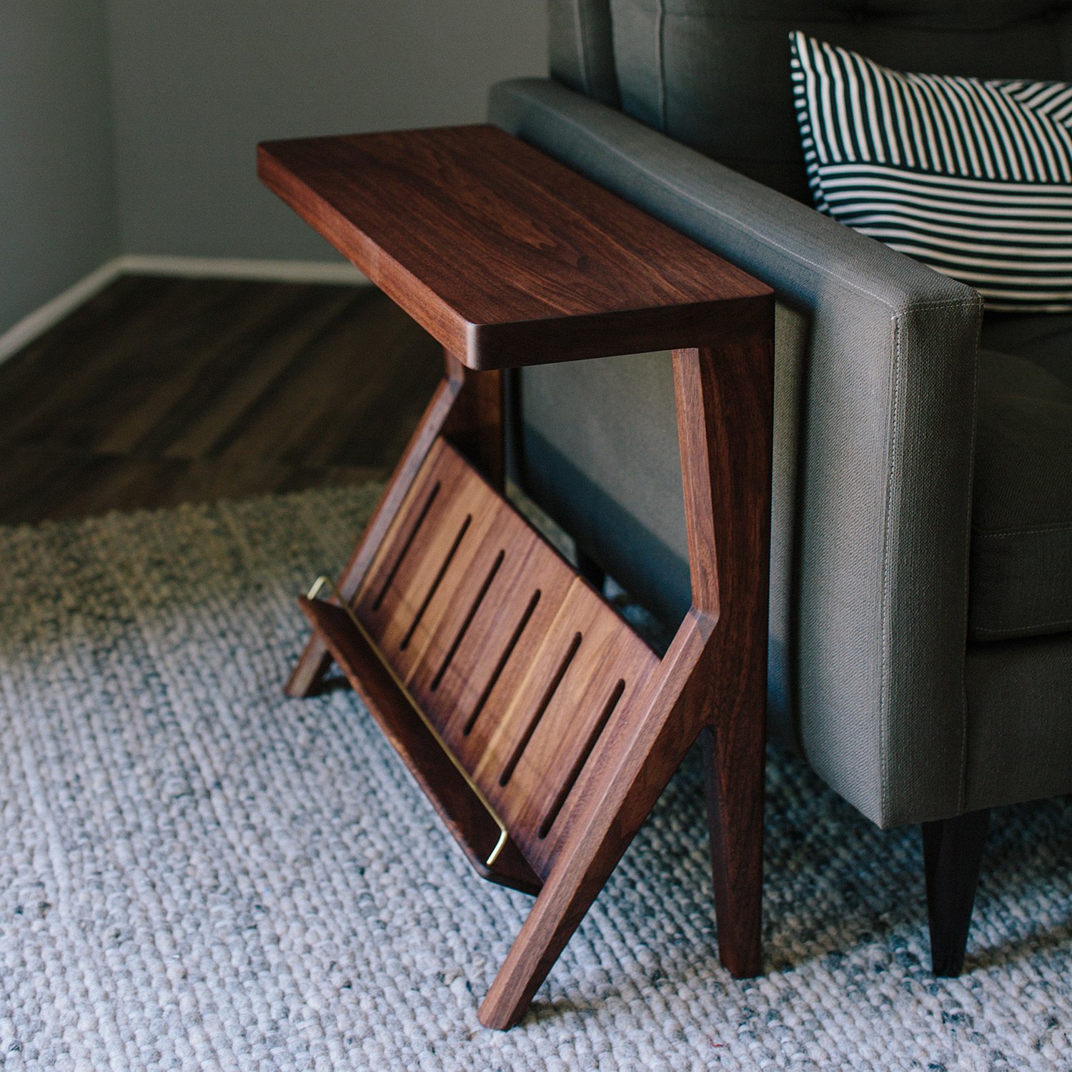 Zelo-Side-Table-01.jpg