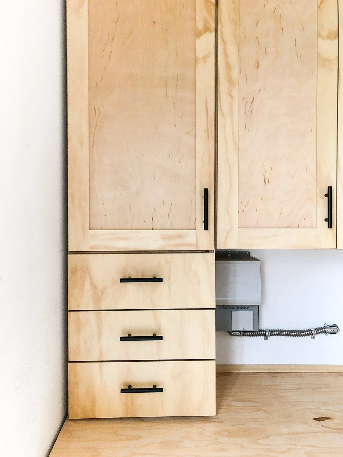 custom garage cabinets