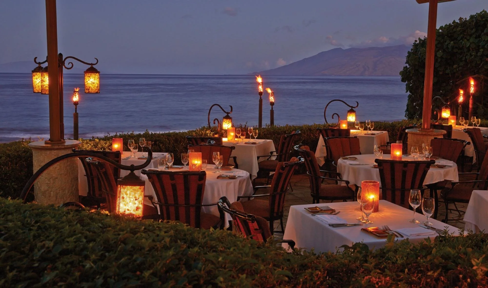 Romantic Dining Experiences in Maui