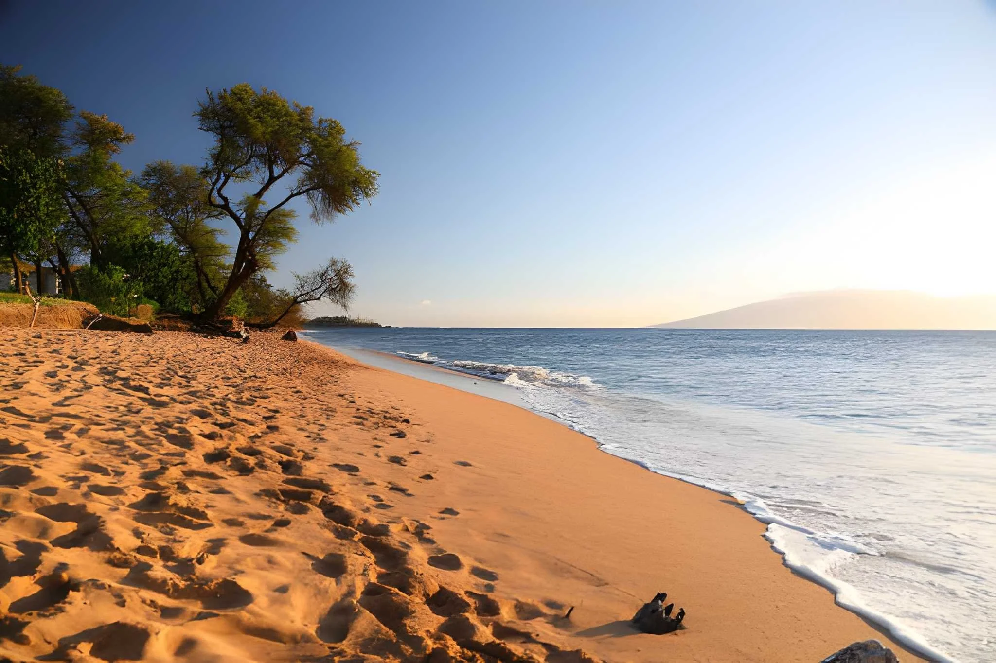 Golden beaches in Kāʻanapali