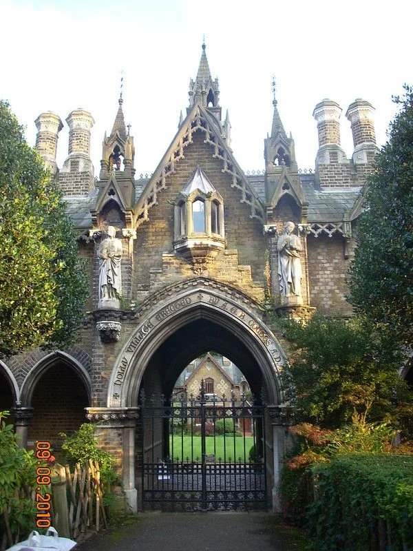 Holly Village3.jpg