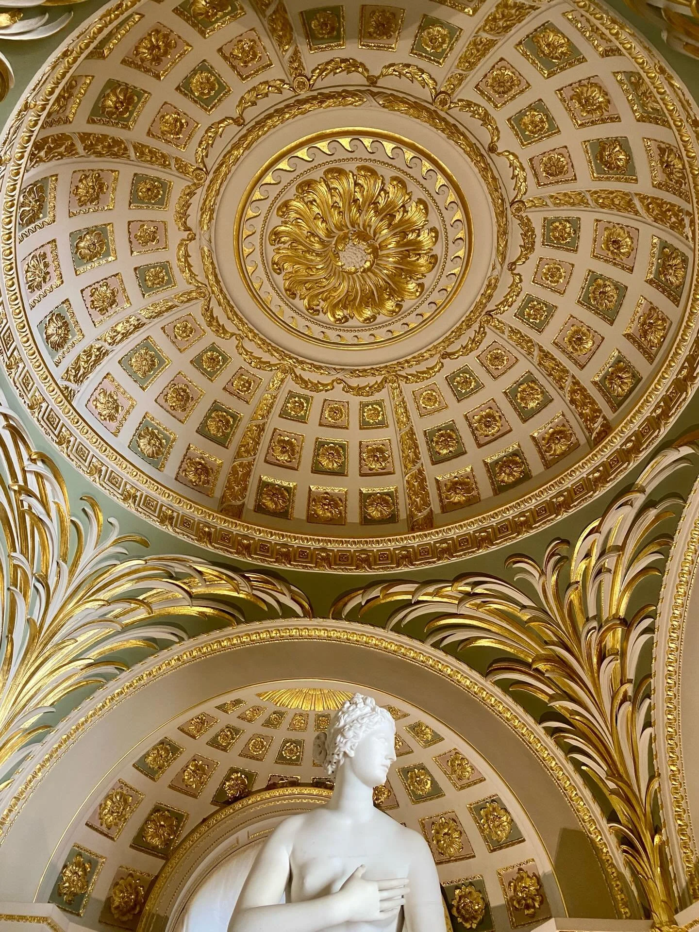 Spencer House might be the most impressive historic home we have visited this year - the sixth visit this year. A Palladian exterior by the architect John Vardy, and early neoclassical state rooms by James &lsquo;Athenian&rsquo; Stuart who replaced V