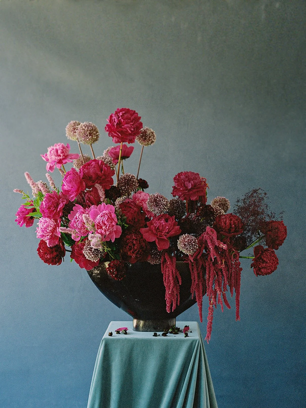 Here it is @mayeshwholesale , my entry for the #mayeshpeonyshowdown . 
Viewers in my stories voted for this one over the paler option by 77%! 

BIG big shoutout to @alaskapeonycooperative for growing such incredible blooms, to @jenneferwilson for bei