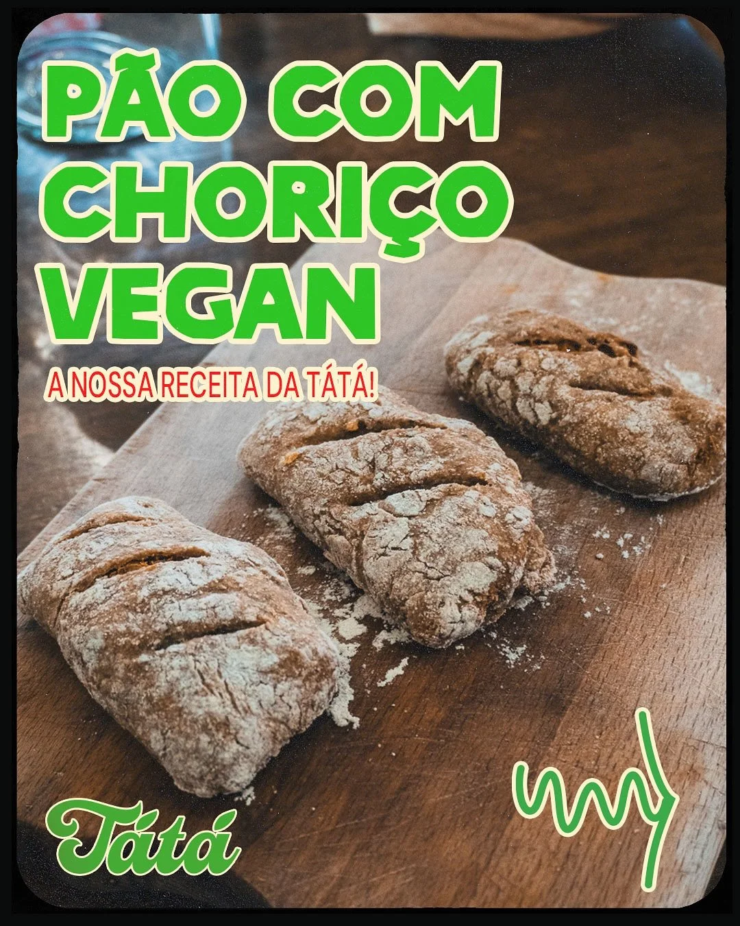 No ver&atilde;o de 2024, fic&aacute;mos inspirados pelo p&atilde;o de chouri&ccedil;o vegan das senhoras no Tom de Festa. Agora, nestes dias mais frios, quisemos reviver a mem&oacute;ria e replic&aacute;mos a receita &agrave; nossa maneira. ✧.*ೃ༄

Es