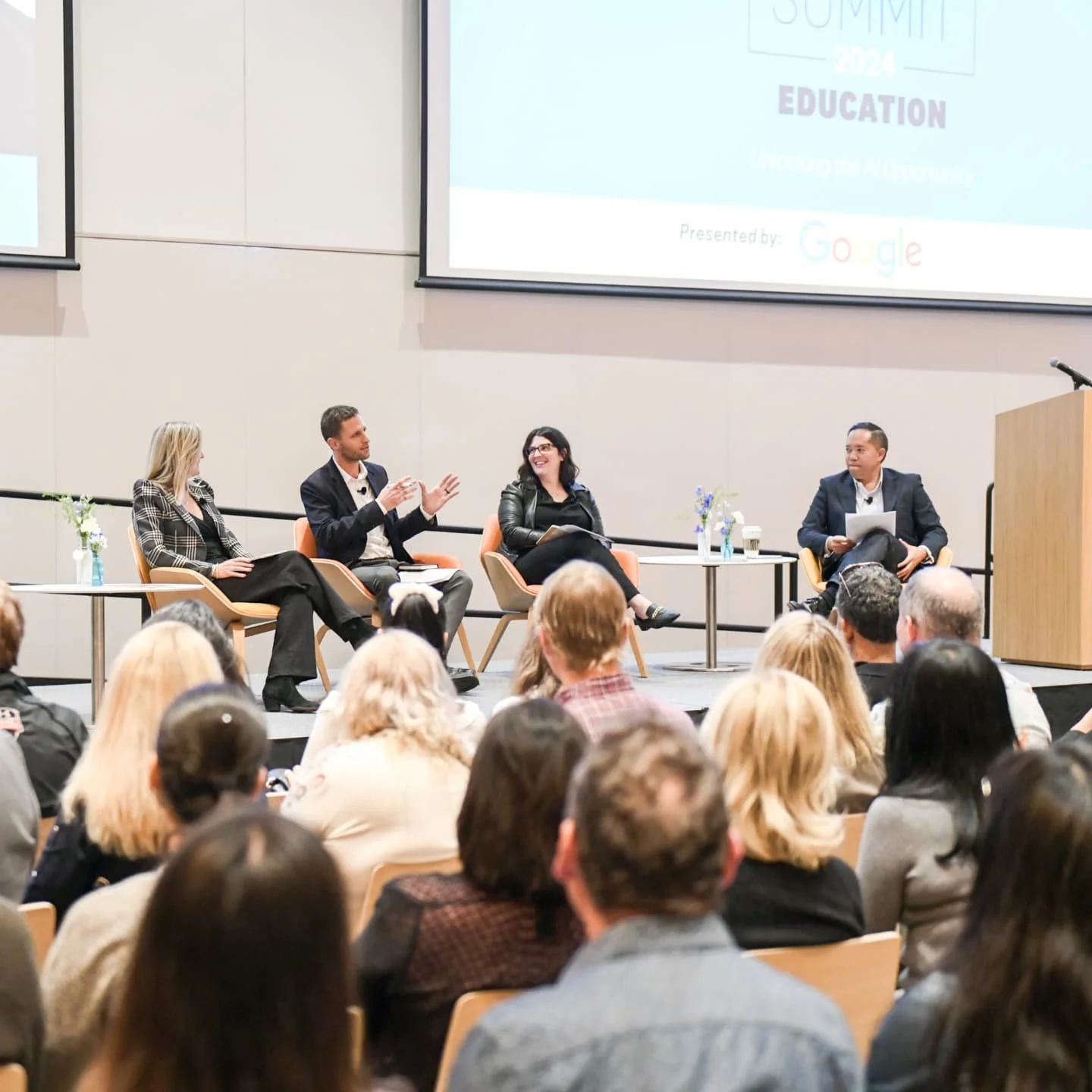 Last week at the @macleansmag Idea Summit: Education talking about all things AI, education and the future of work with @google and @_vectorinst. 
It's an incredibly exciting (and terrifying) time and my focus is less on the technology and more on t