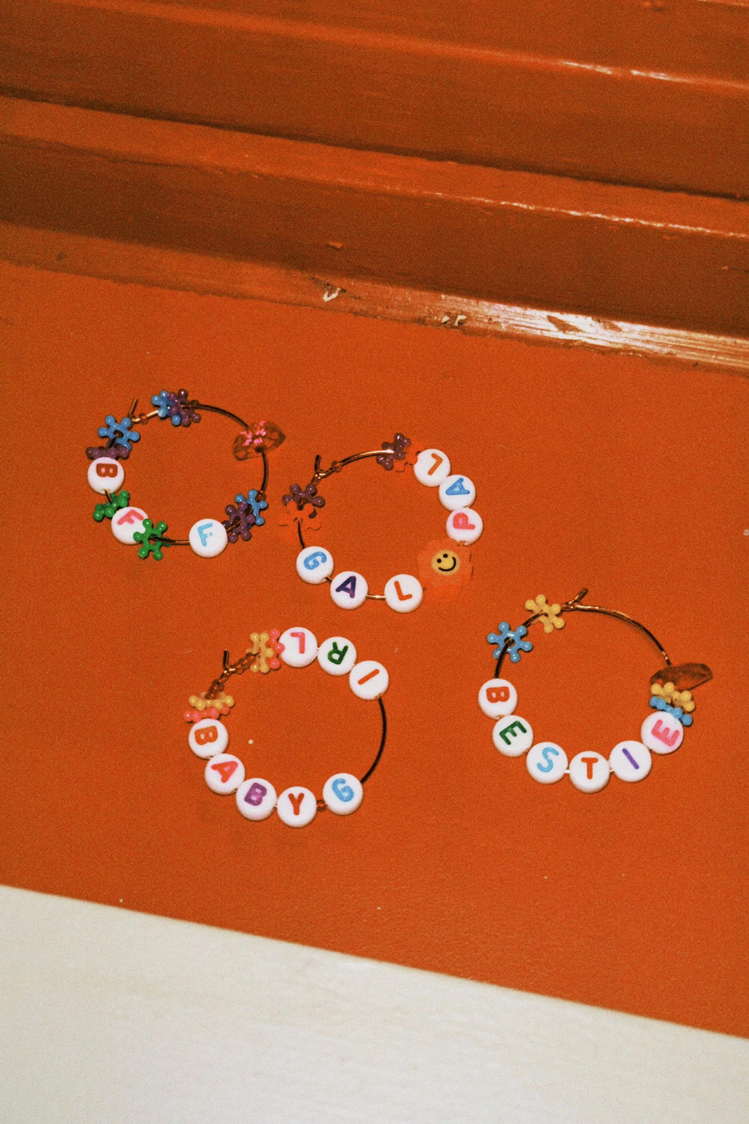 FRIENDSHIP GLASS BRACELETS