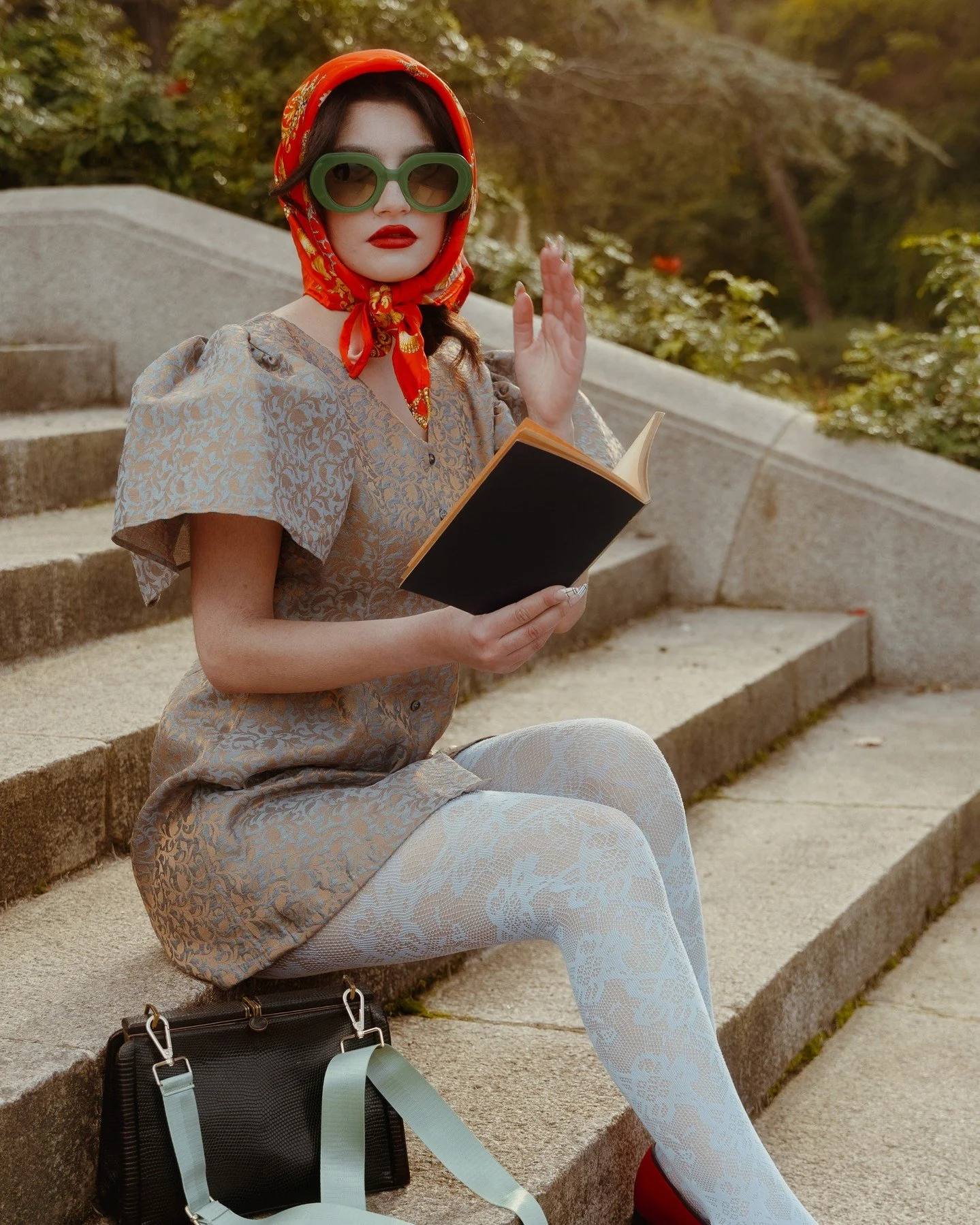 Royalty doesn't wait for a palace. This queen brings the brilliance of handcrafted silk to any location, never asking for permission to shine. It is the pure joy of rebellion: choosing to be a legend in the middle of a mundane setting, simply because