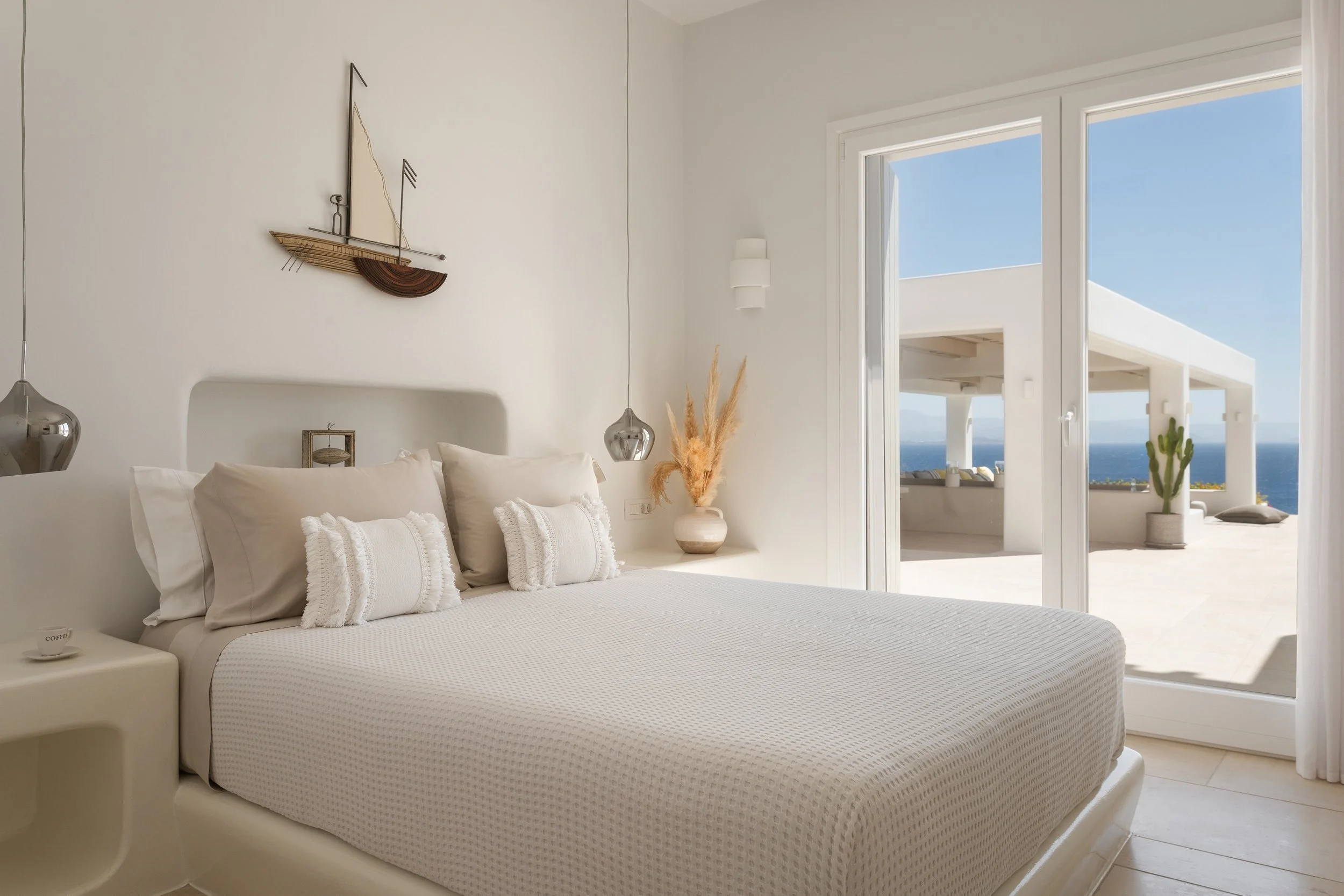 Villa 5, Room 2.jpg