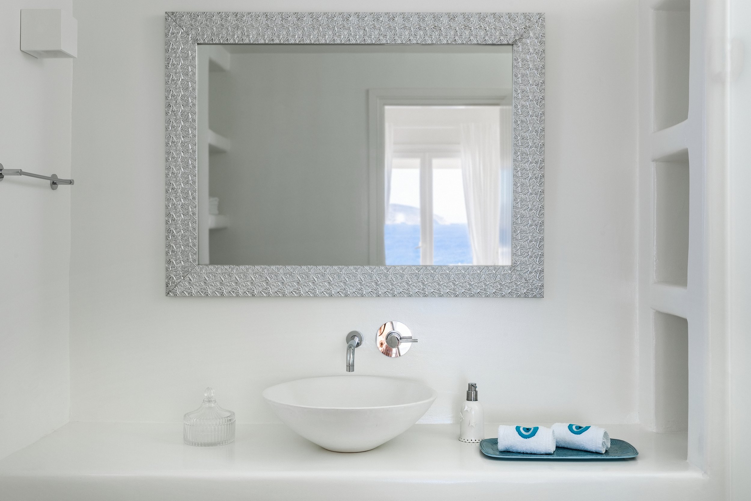 17 Master Bathroom.jpg