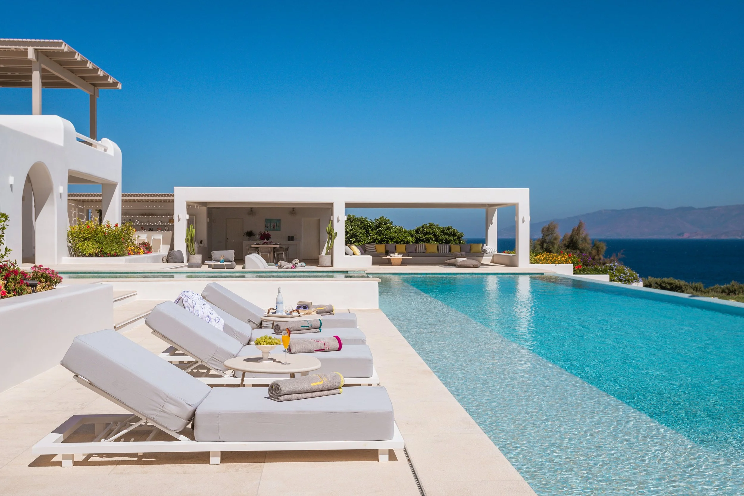 T_Five_C_Paros133.jpg