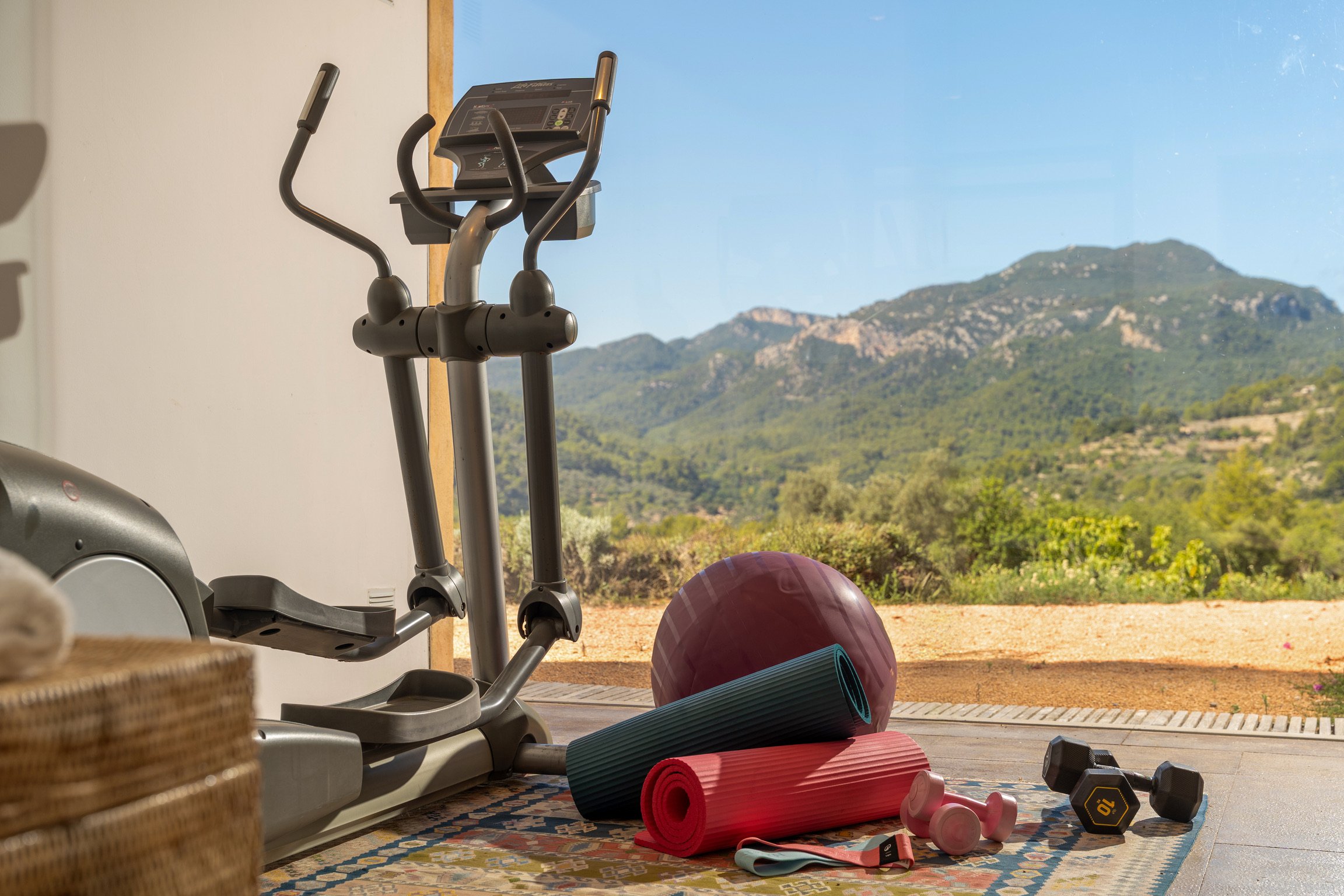 GYM01.jpg