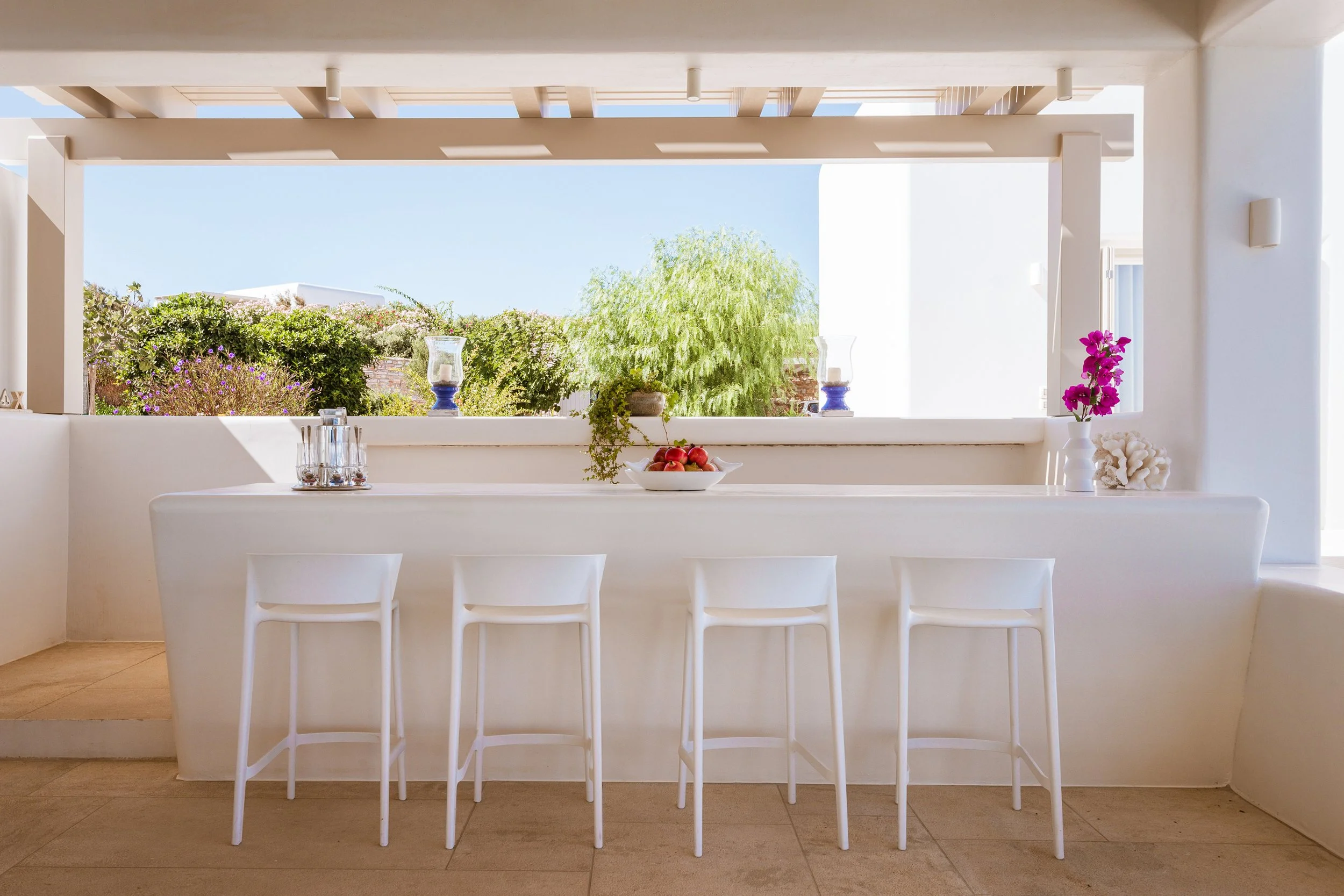 T_Five_C_Paros141.jpg