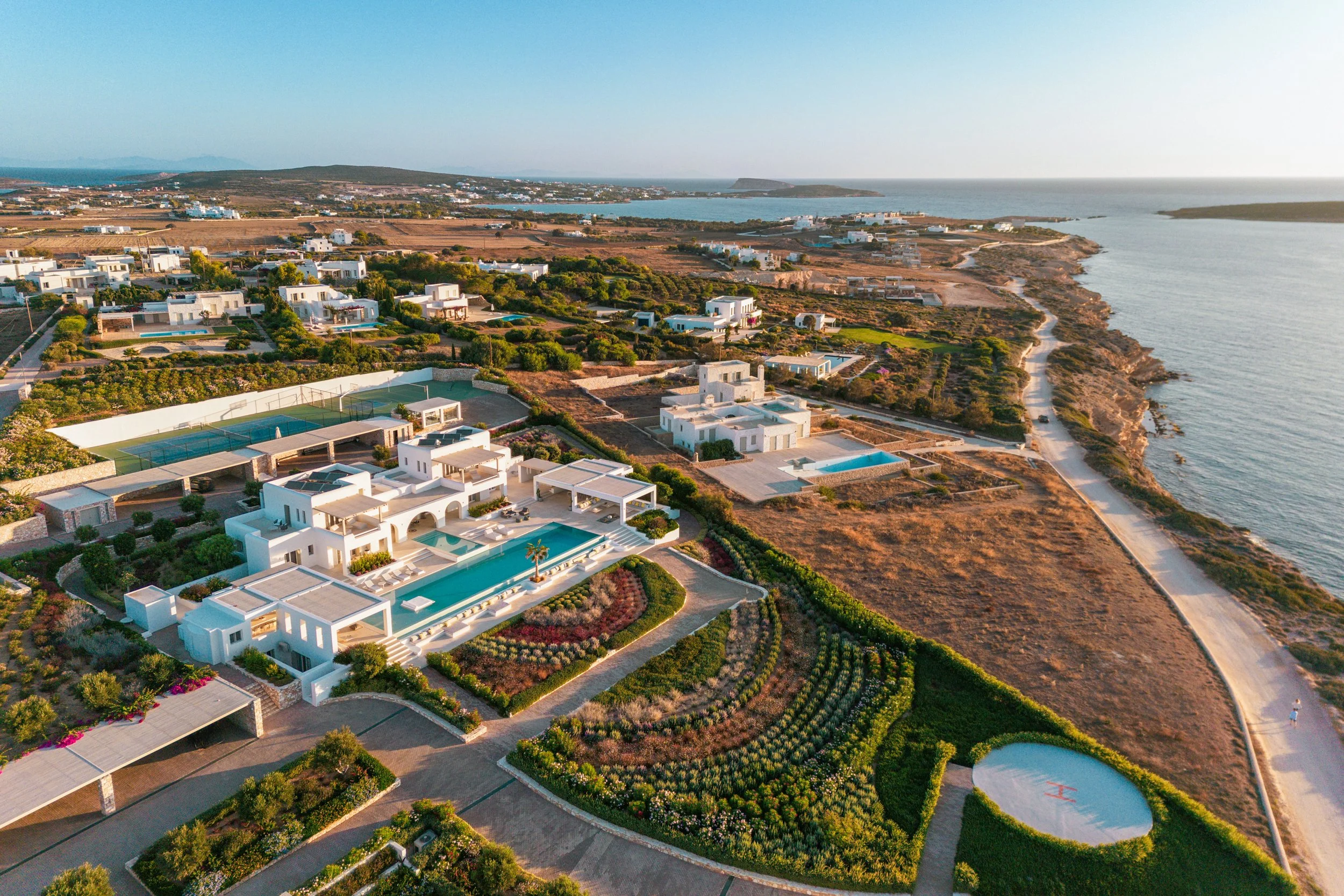 T_Five_C_Paros013.jpg