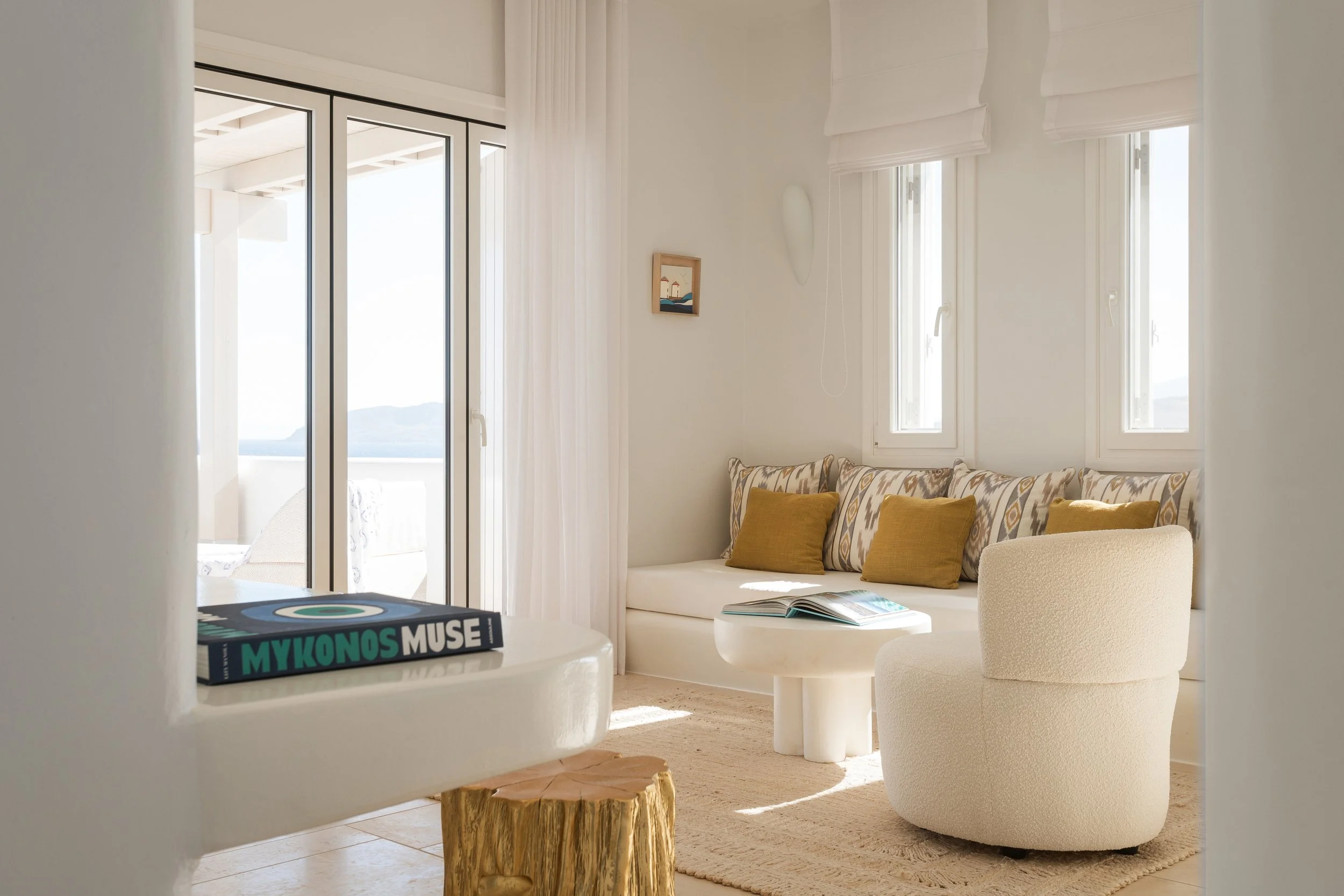 Villa 4, Master Living Room 2.jpg