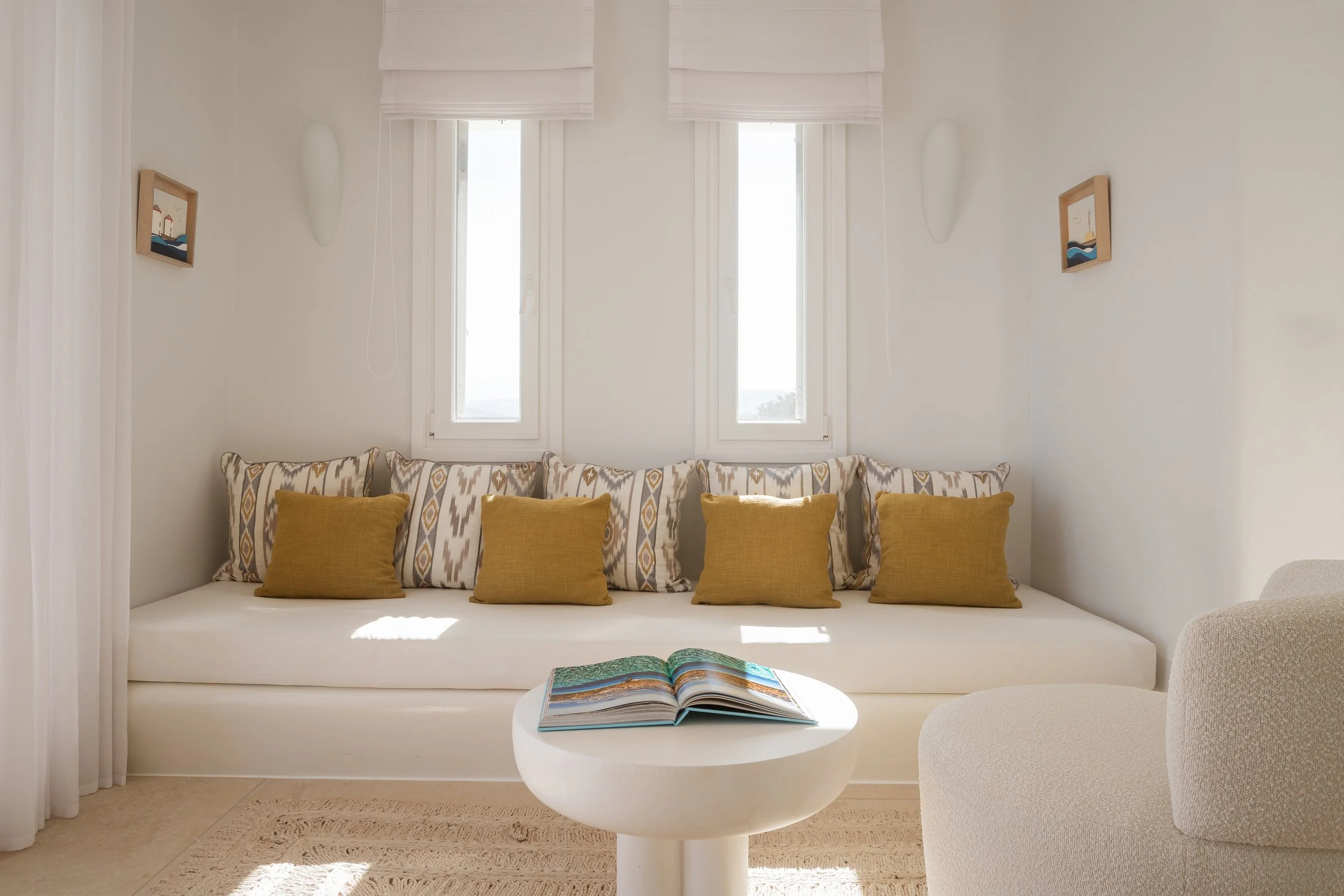 Villa 4, Master Living Room.jpg