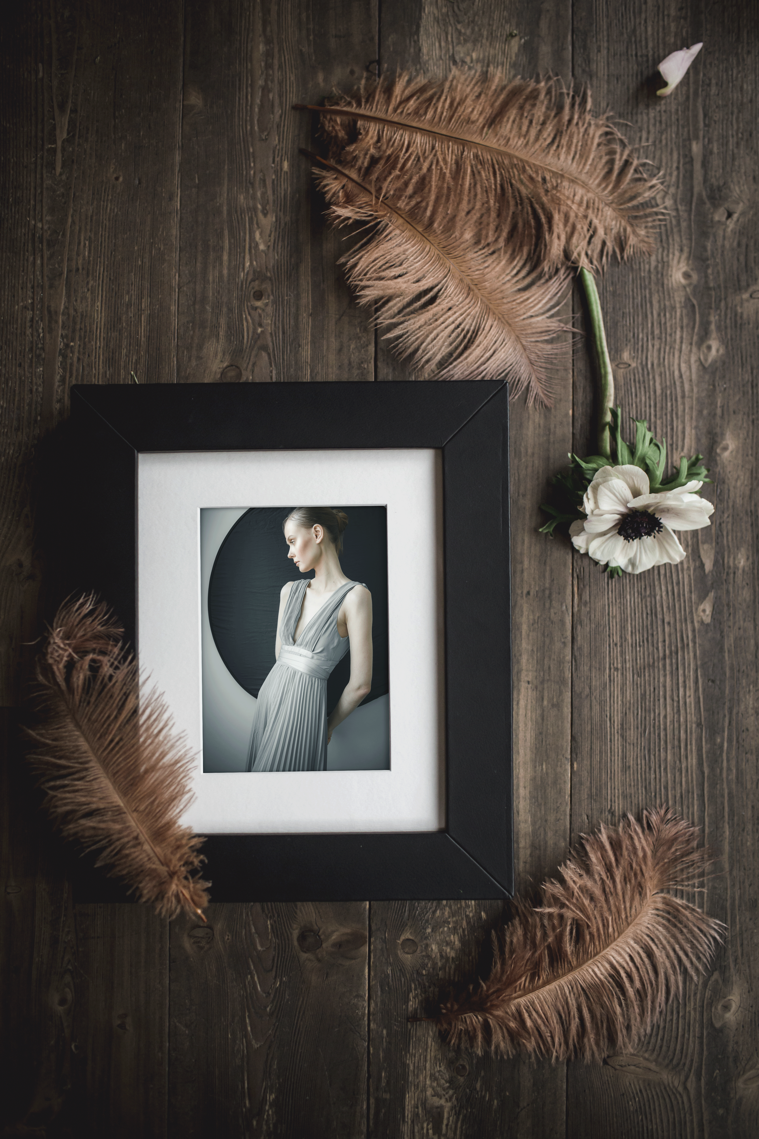 Stampa Fine Art con passepartout in Reveal Box nera — prodotti Studio Hound Portraits Milano