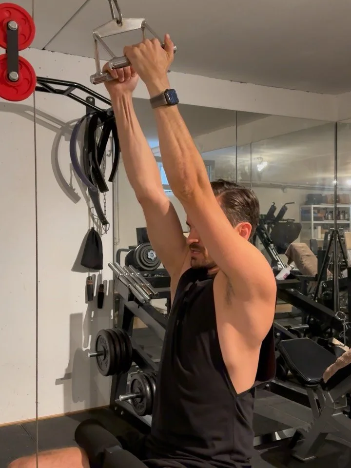Home Sesh 🤌

Lat Pulldown Neutral Front:
65 &times; 8,7
 
Incline Bench Press (Dumbbell):
28 &times; 8,7
 
Chest Supported Rear Delt Cable Row:
120 &times; 9,8
 
Chest Fly On Incline Bench (Cable):
26 &times; 9,8
 
Lateral Raise (Cable):
14 &times; 